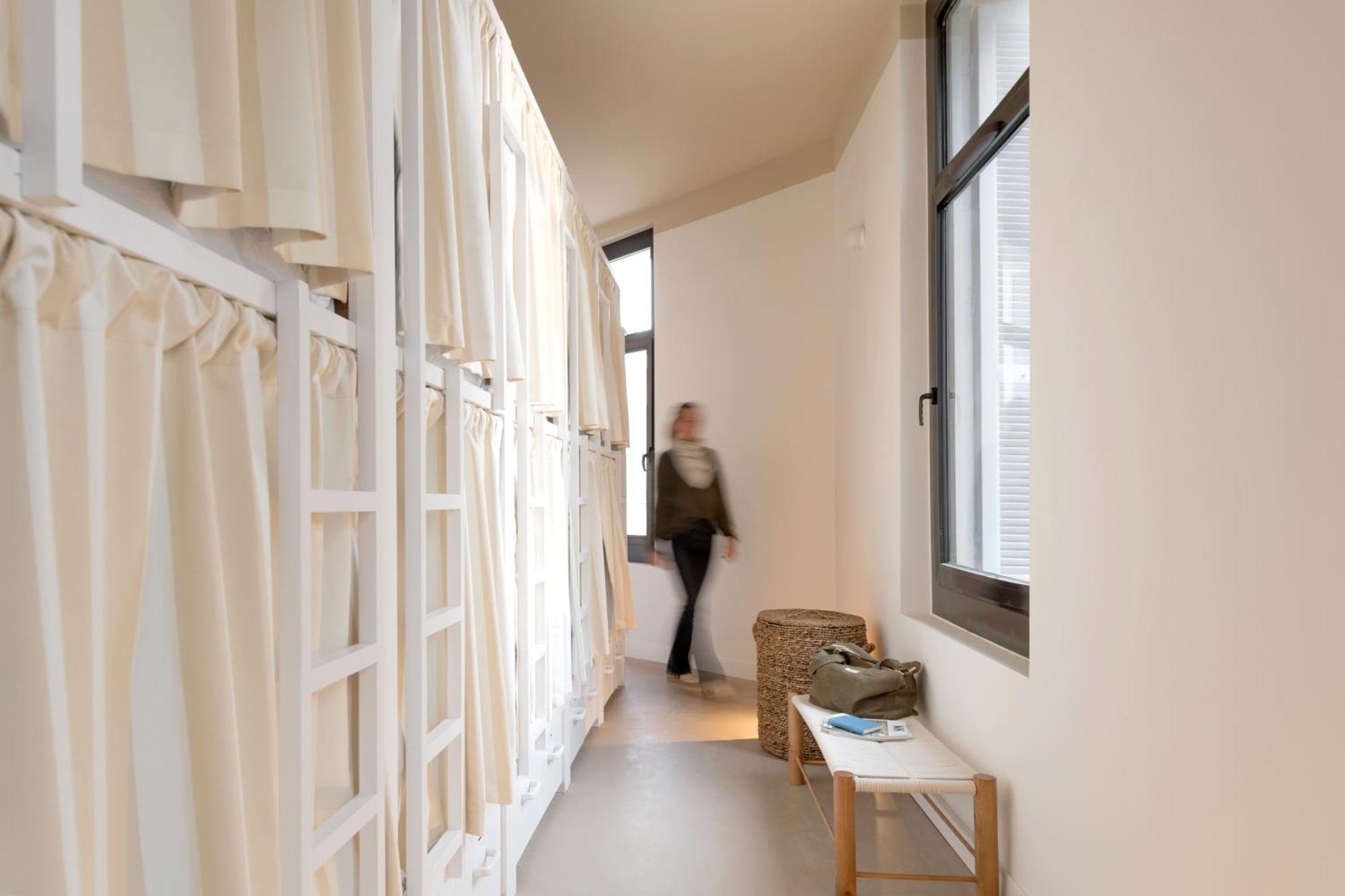 Bed 10-Bed Mixed Dormitory Room