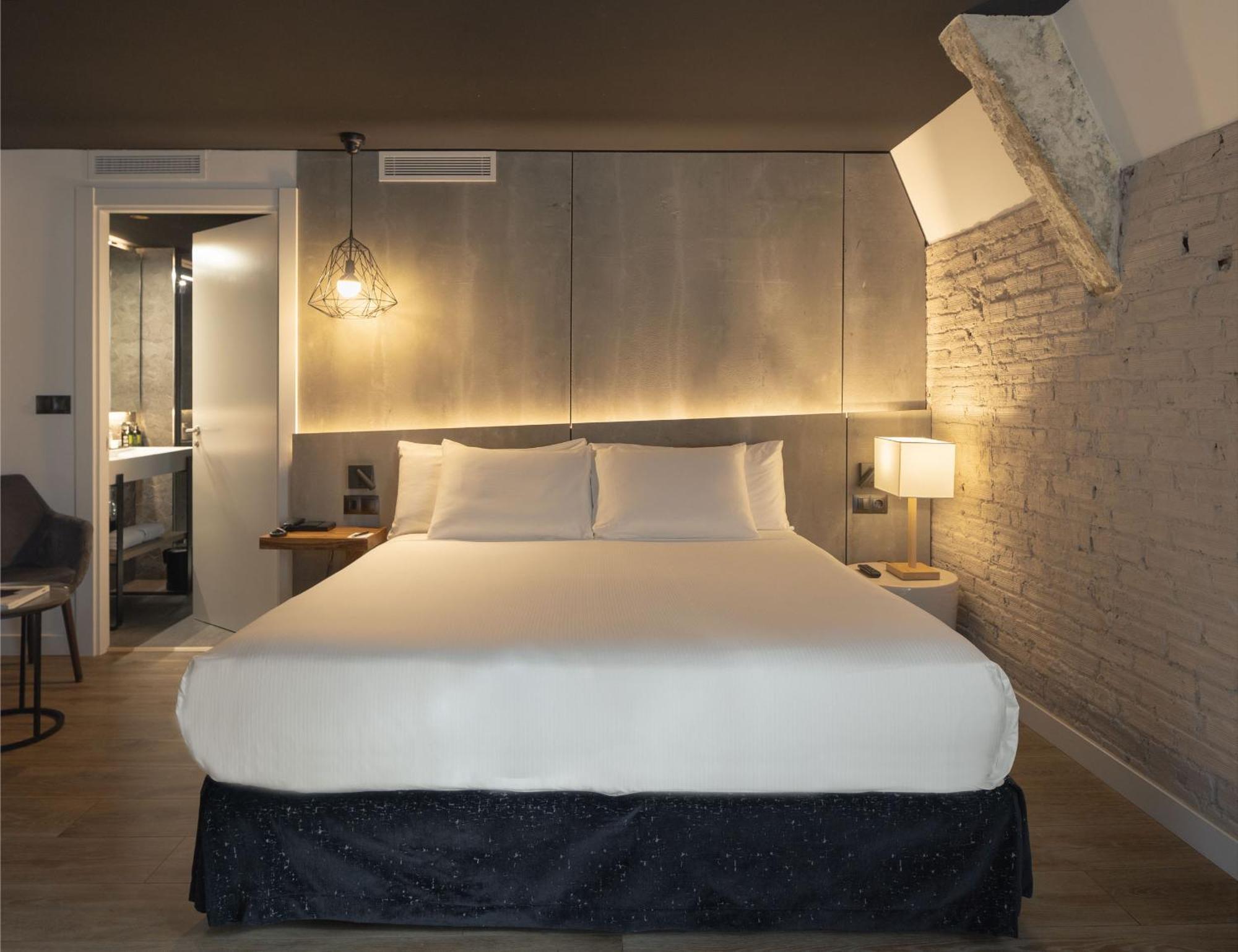 Double Room Street View