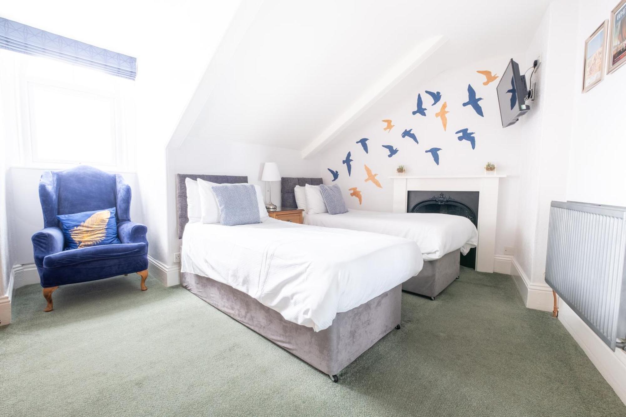 Double or Twin Room Sea View