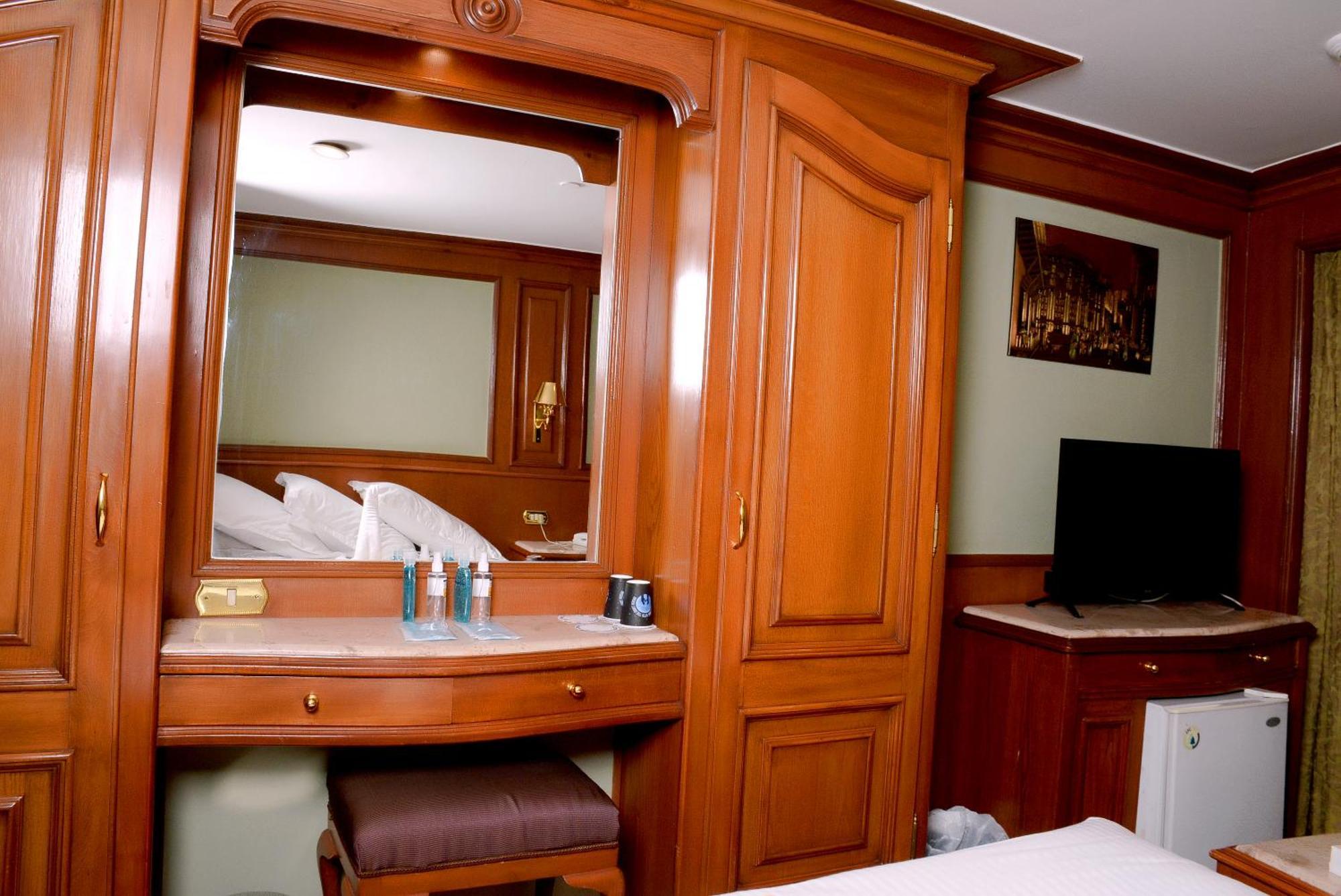 Superior Single Room Lake View