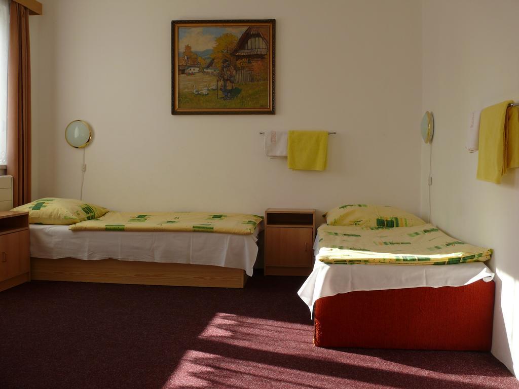 Camera Tripla con Bagno in Comune