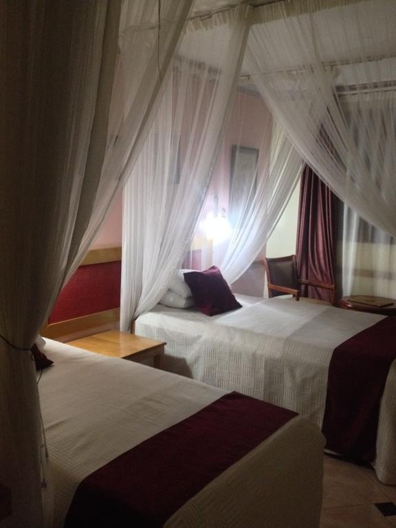 Twin Room with Private Bathroom
