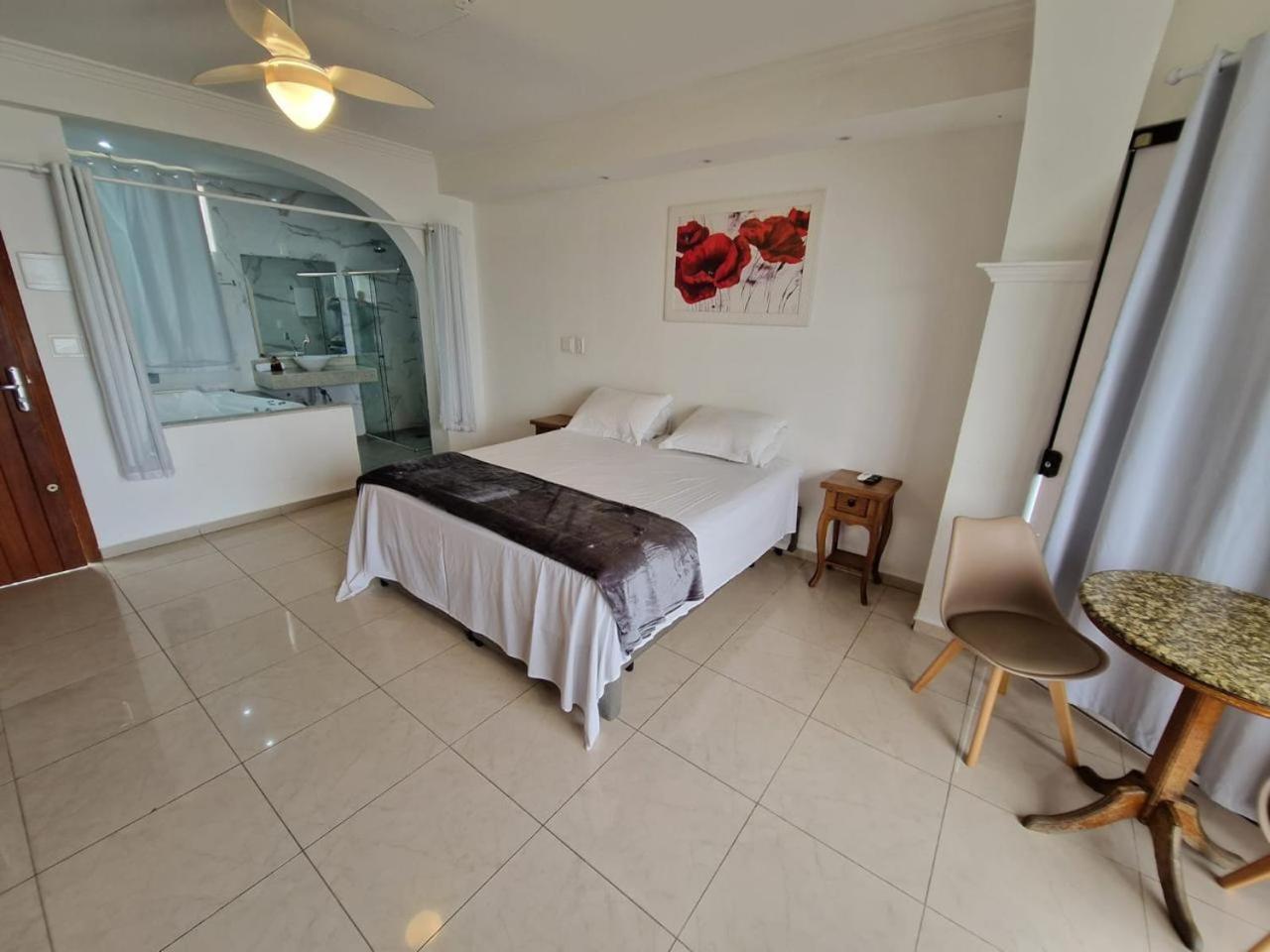 Deluxe Double or Twin Room Spa Bath