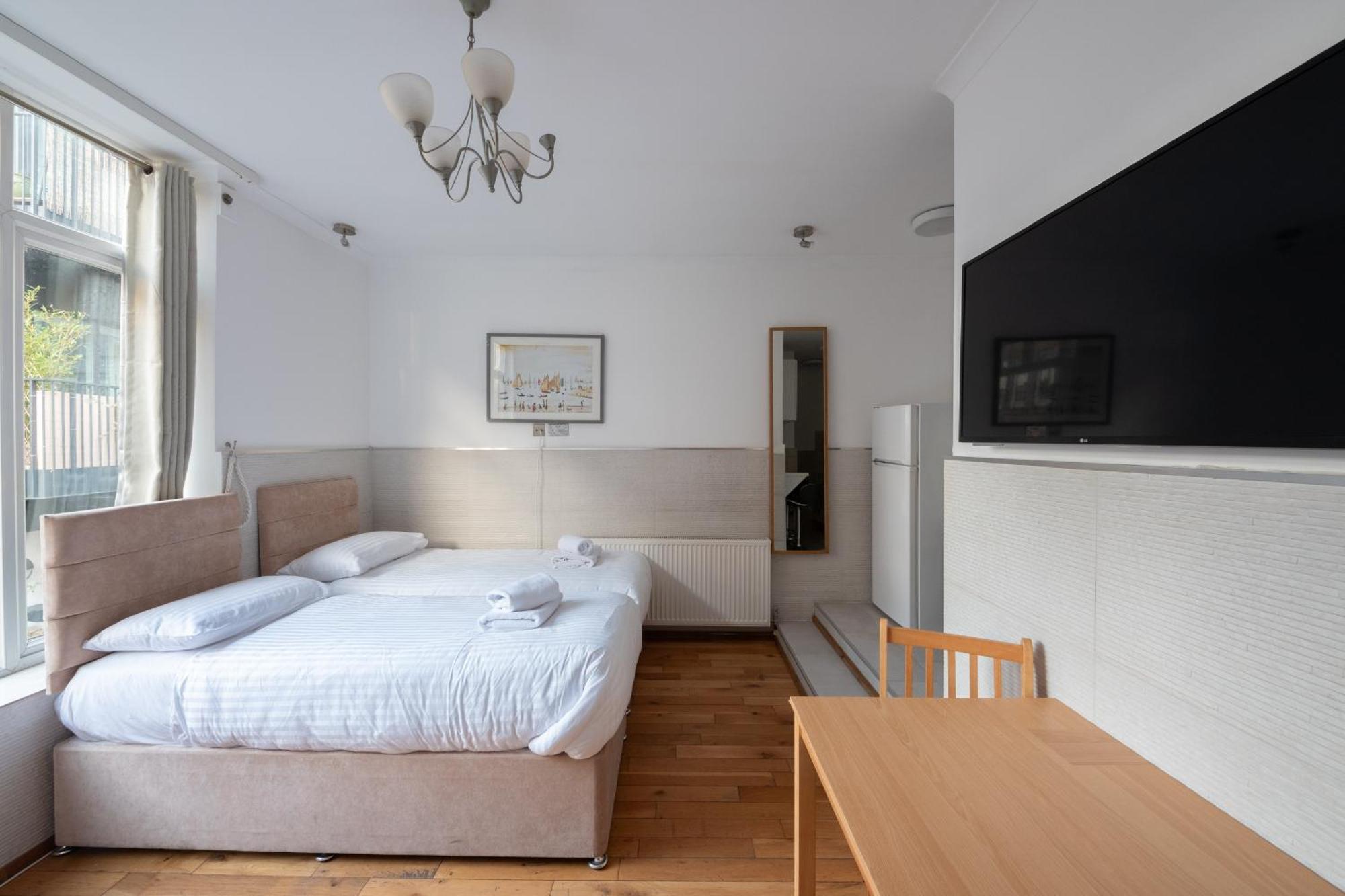 Super Family Apartments