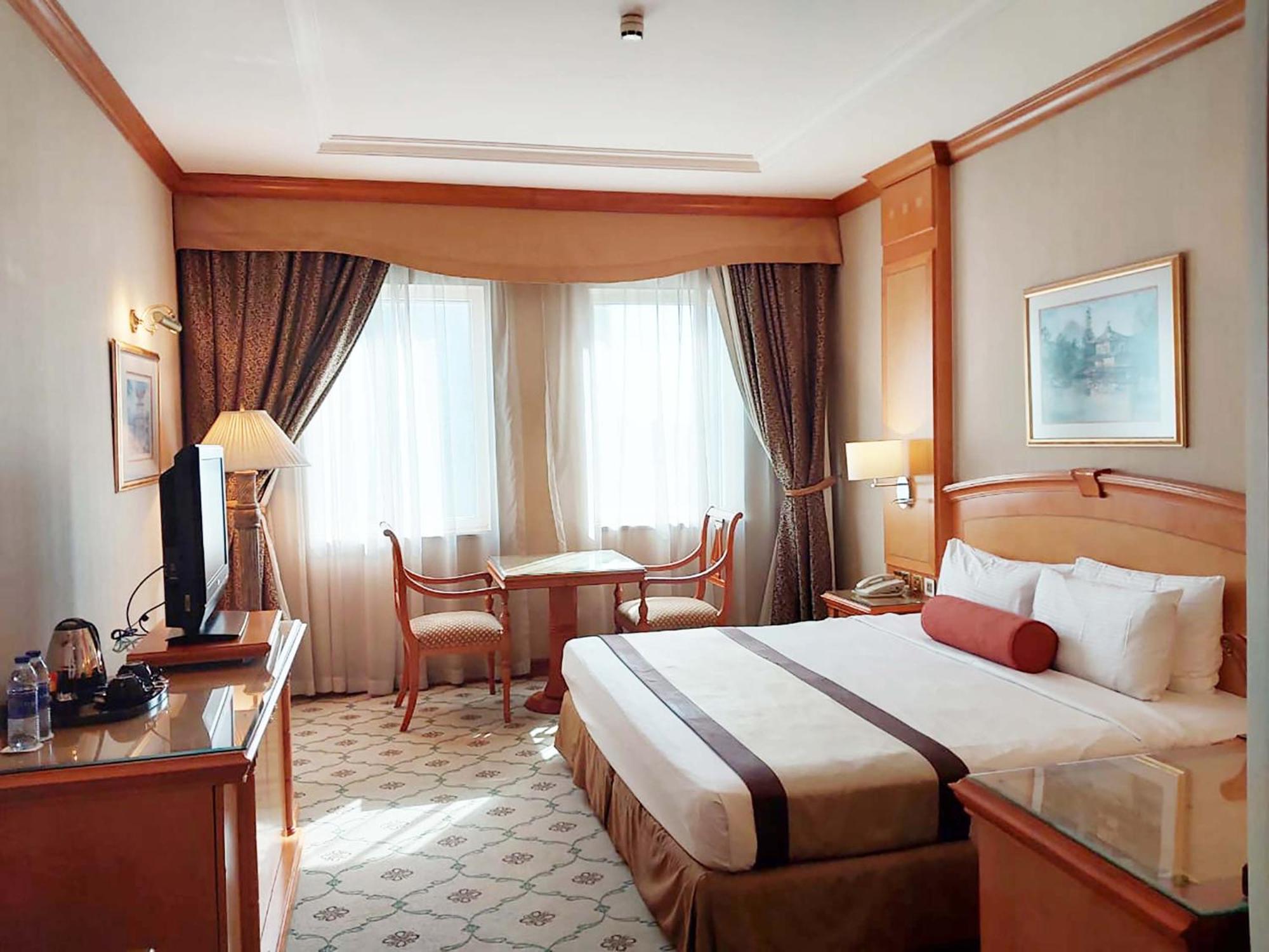 King Room on F&B