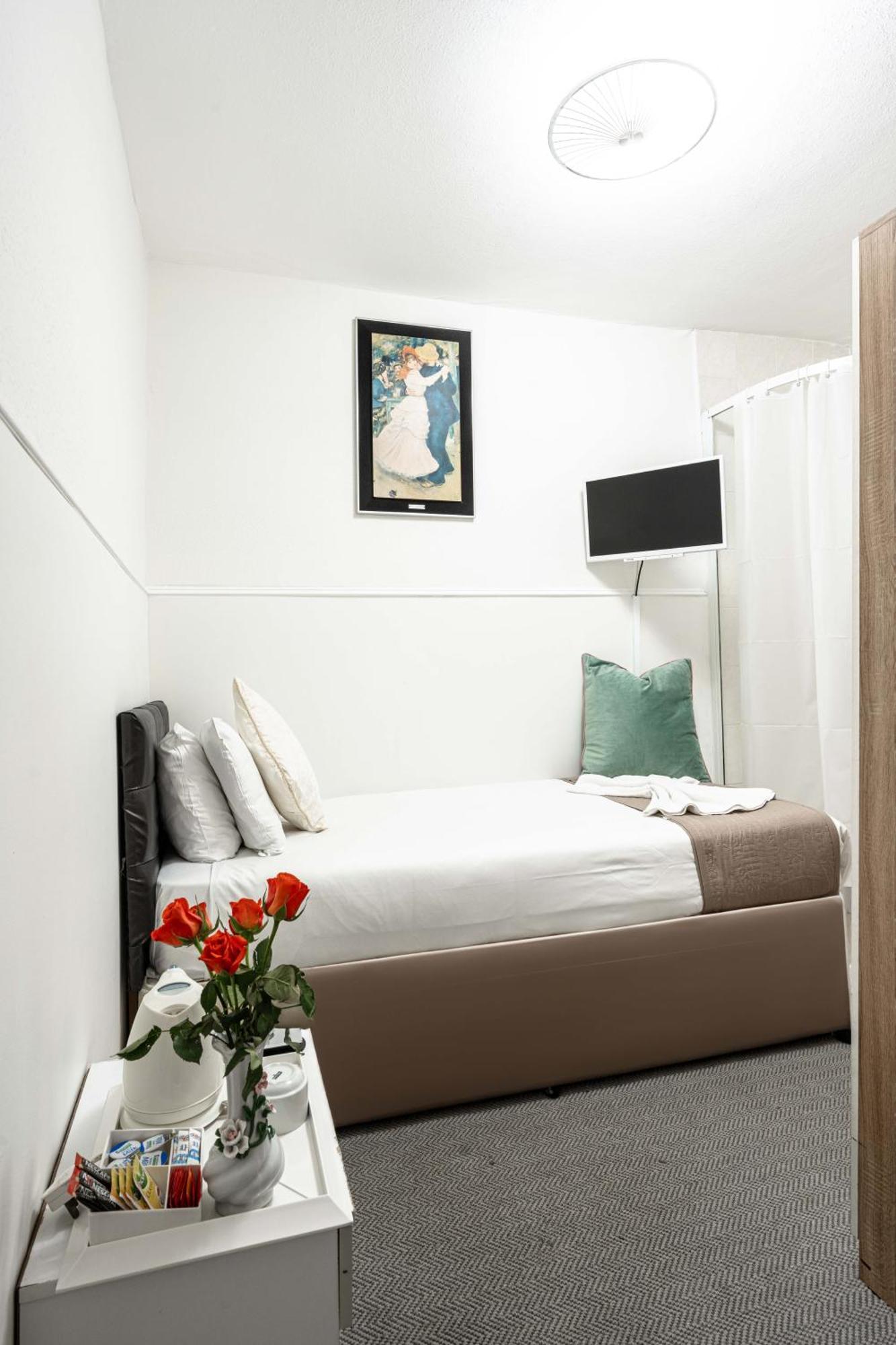 Single Room Shared Toilet