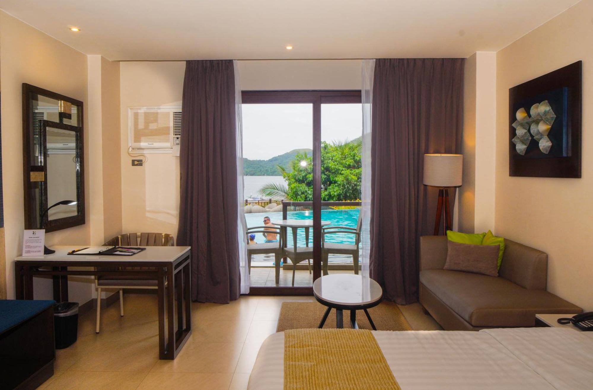 Double Room Pool View