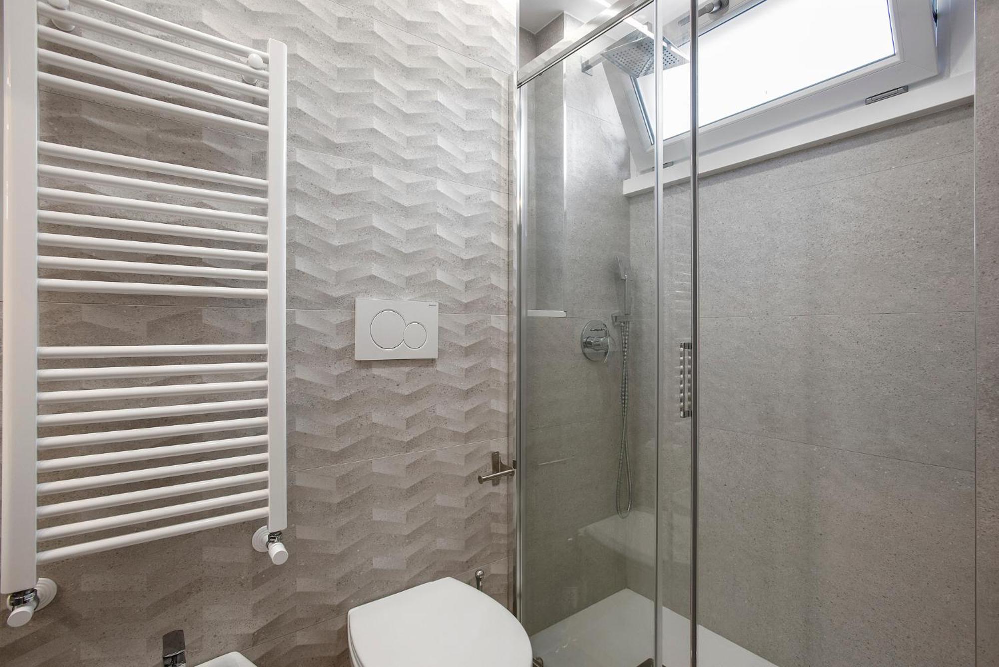 Double Room Private Bathroom
