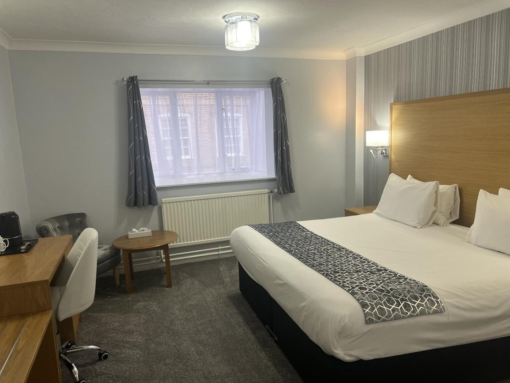 Standard King Room