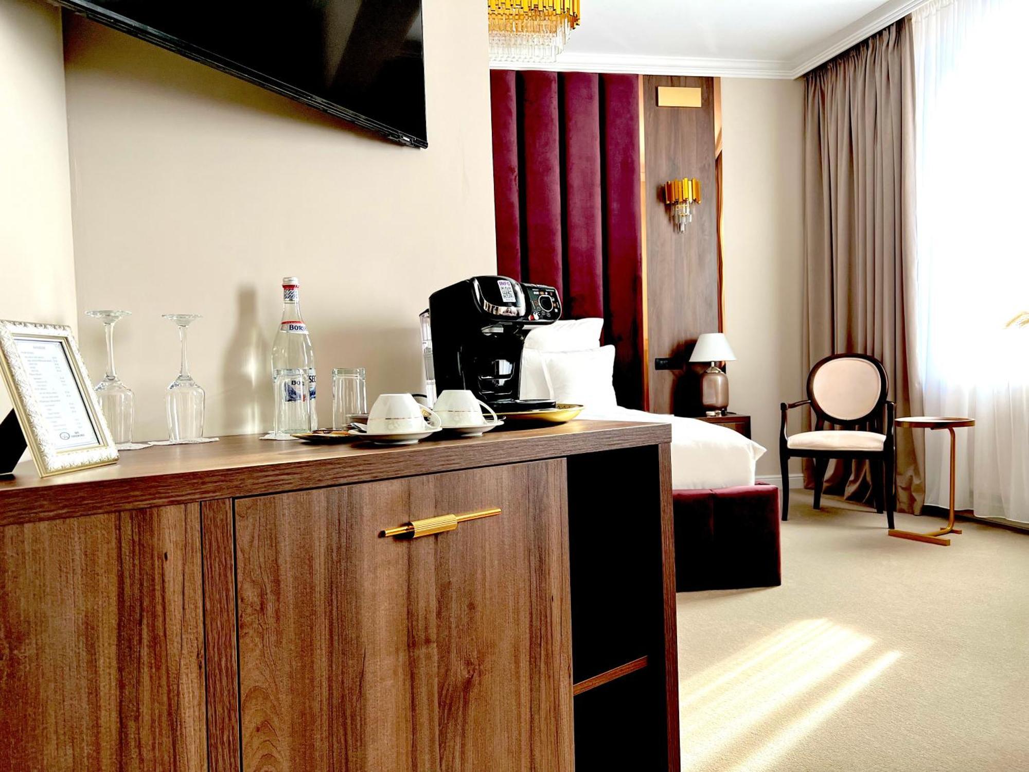Executive Suite