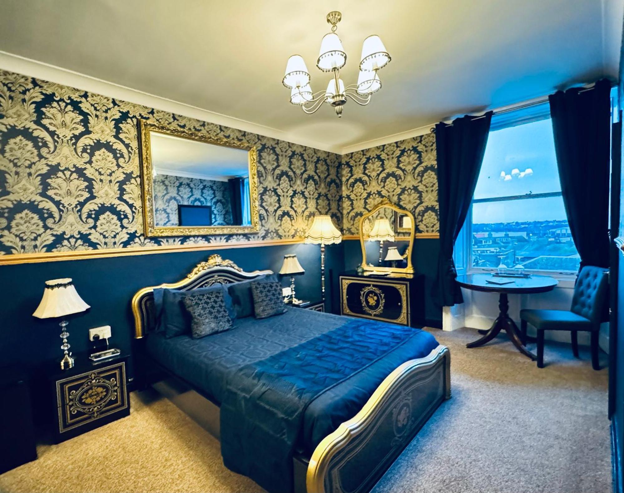 Large King Room