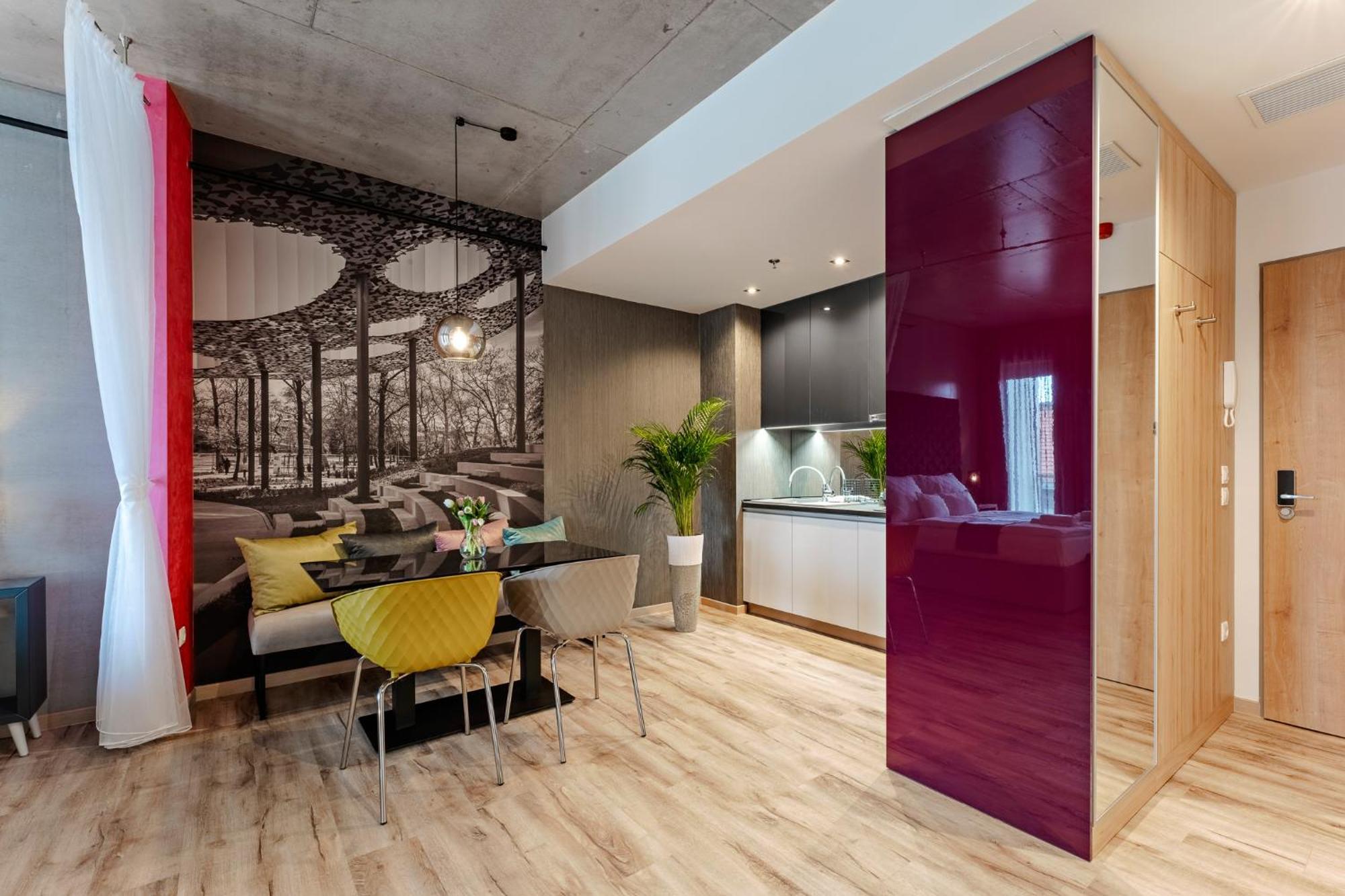 Deluxe Apartment