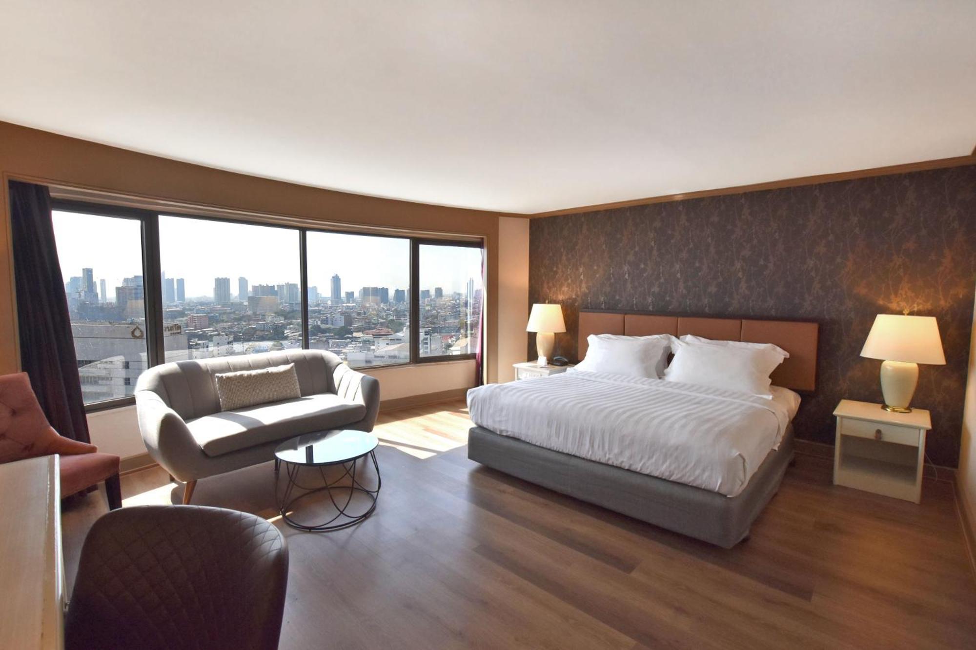 Deluxe River View King