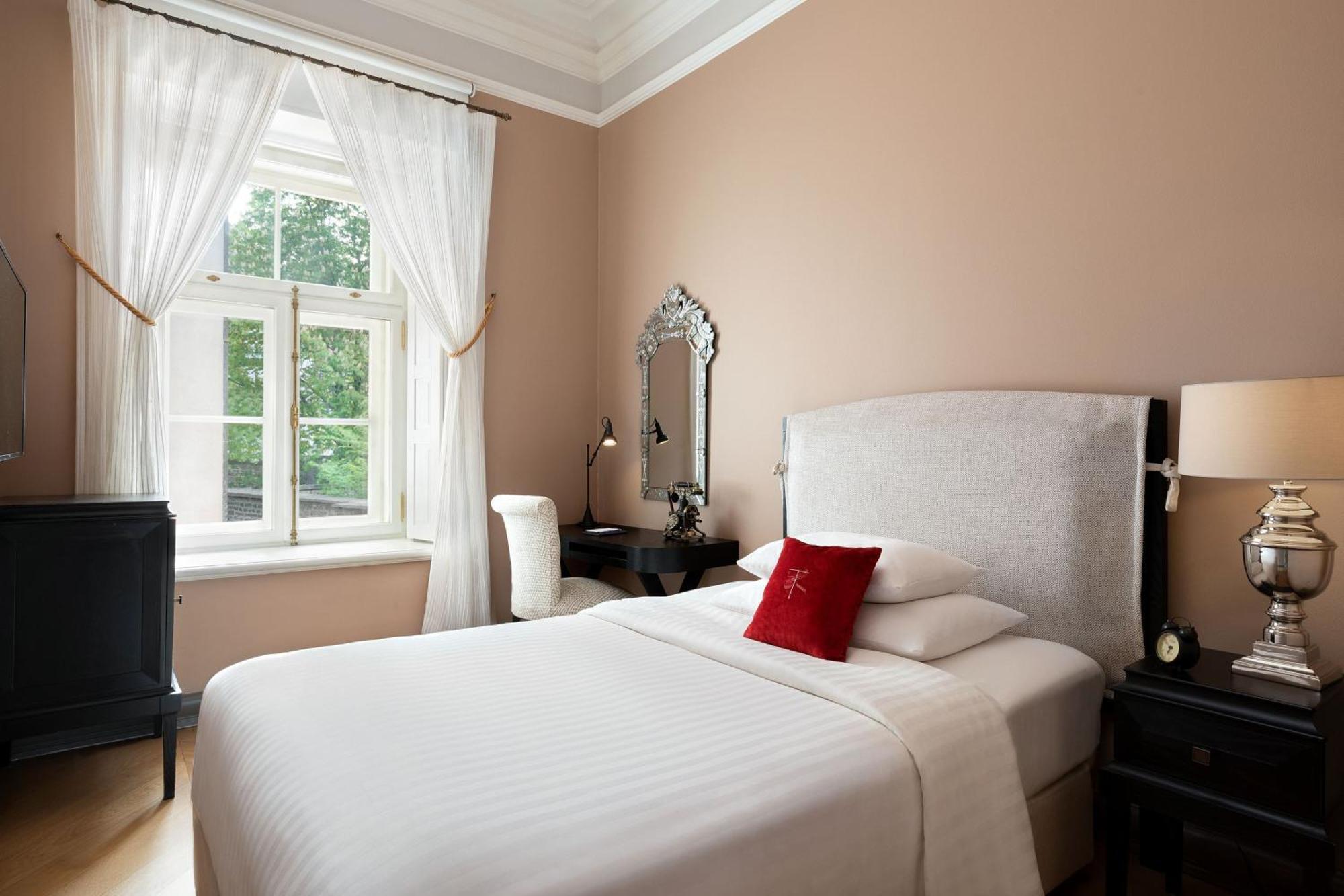 Comfort Double Room Courtyard View