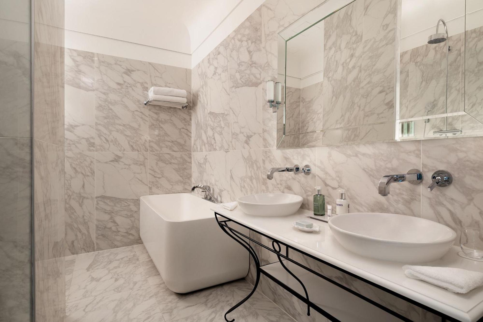 Superior Junior Suite met Uitzicht op Binnenplaats