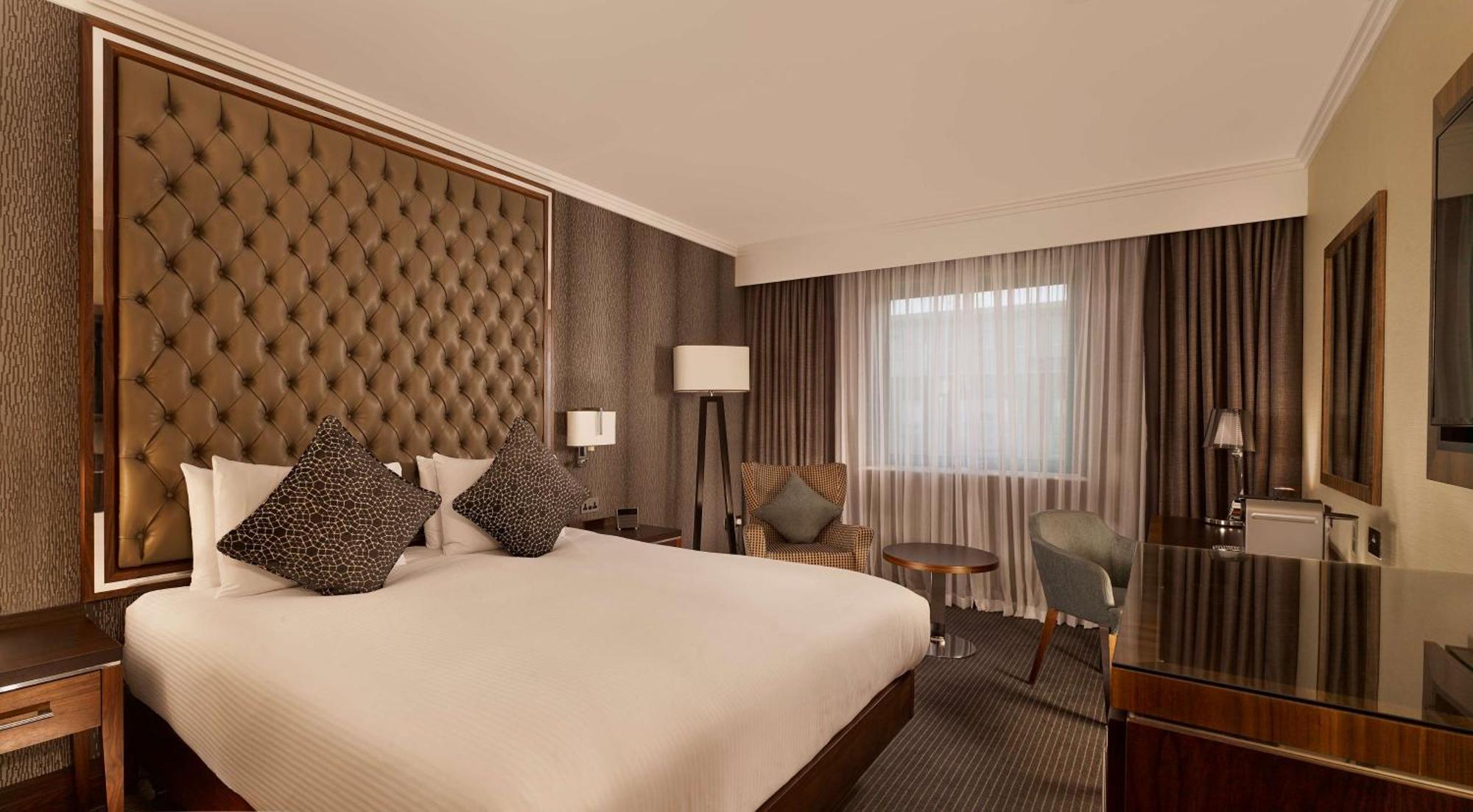Deluxe King Room,1516324336:JPEG