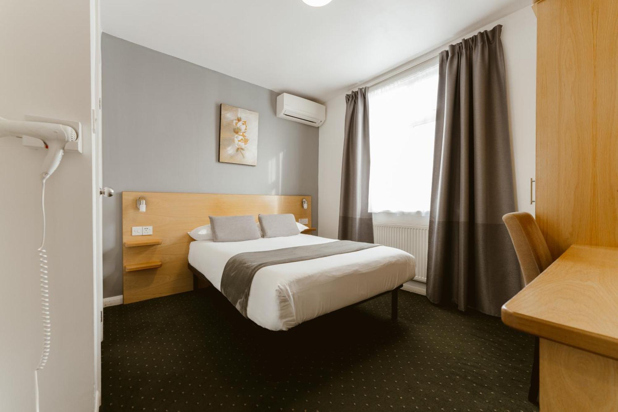 Quarto Duplo