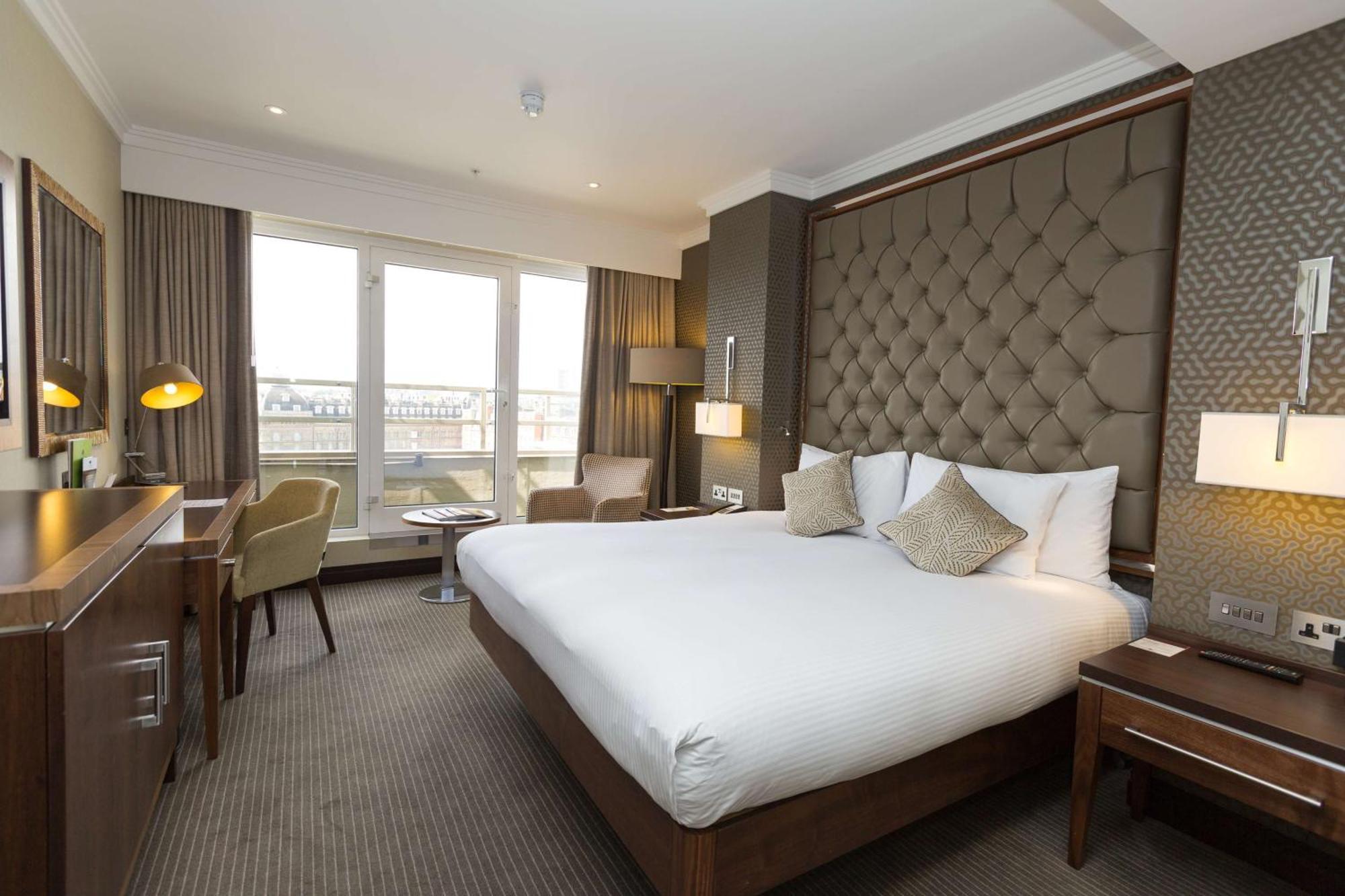 Premium King Room