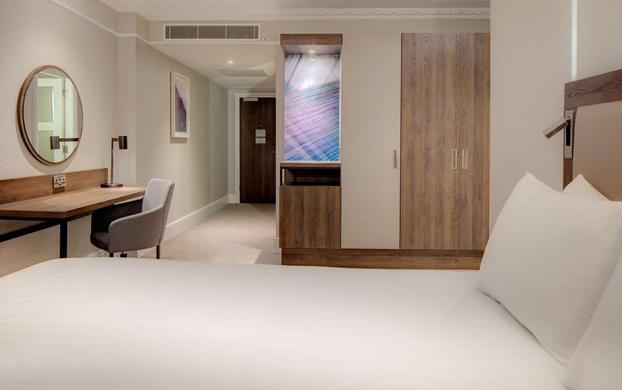 Quarto com Cama King-size