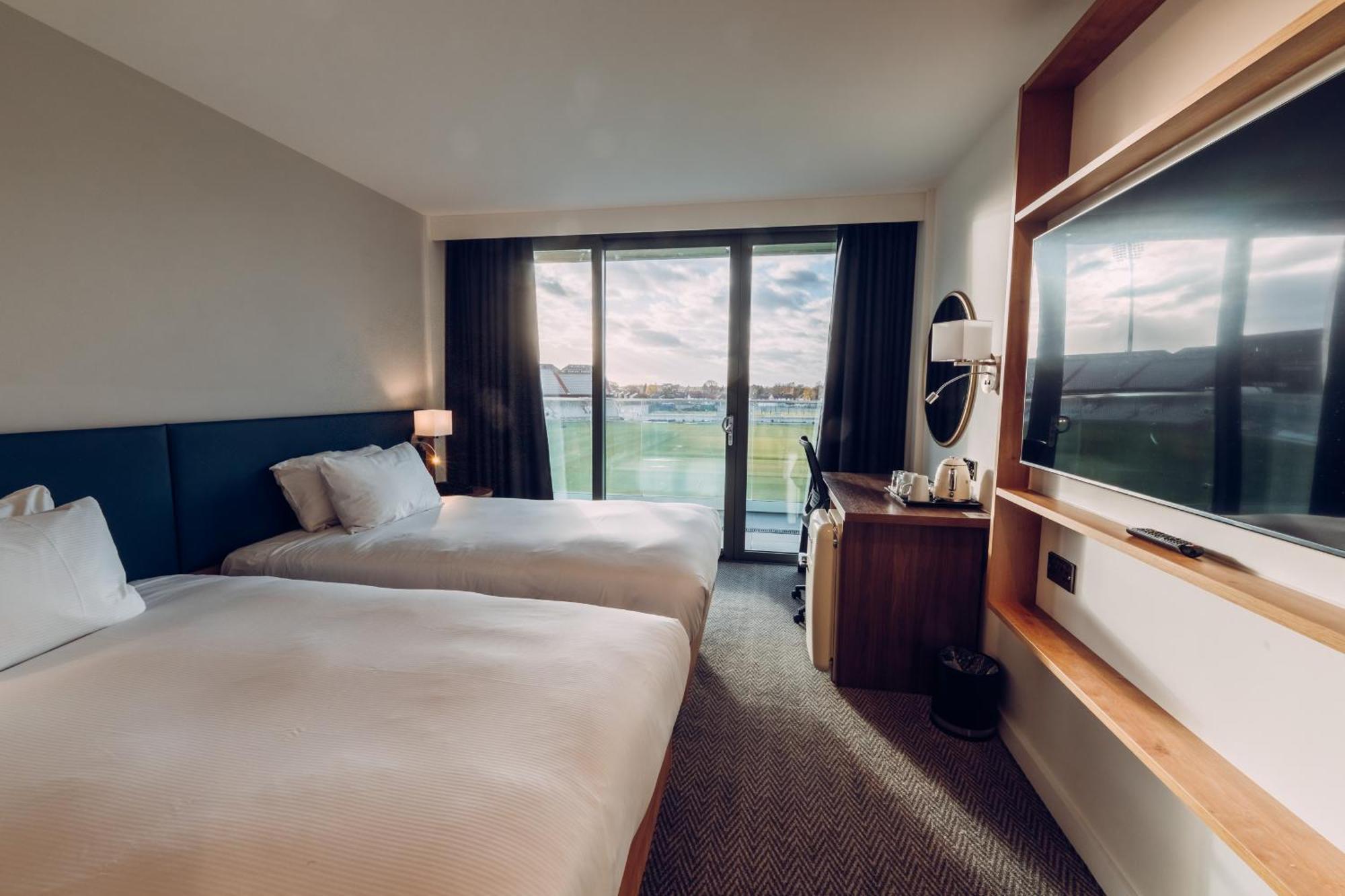 Twin Room Stadium View