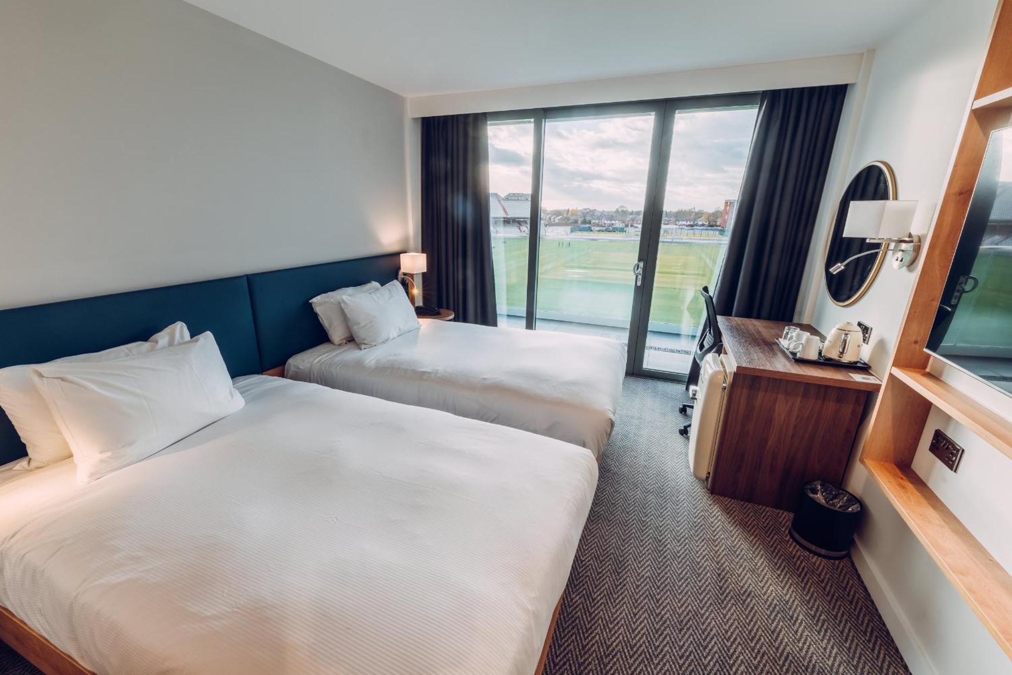 Twin Room Stadium View