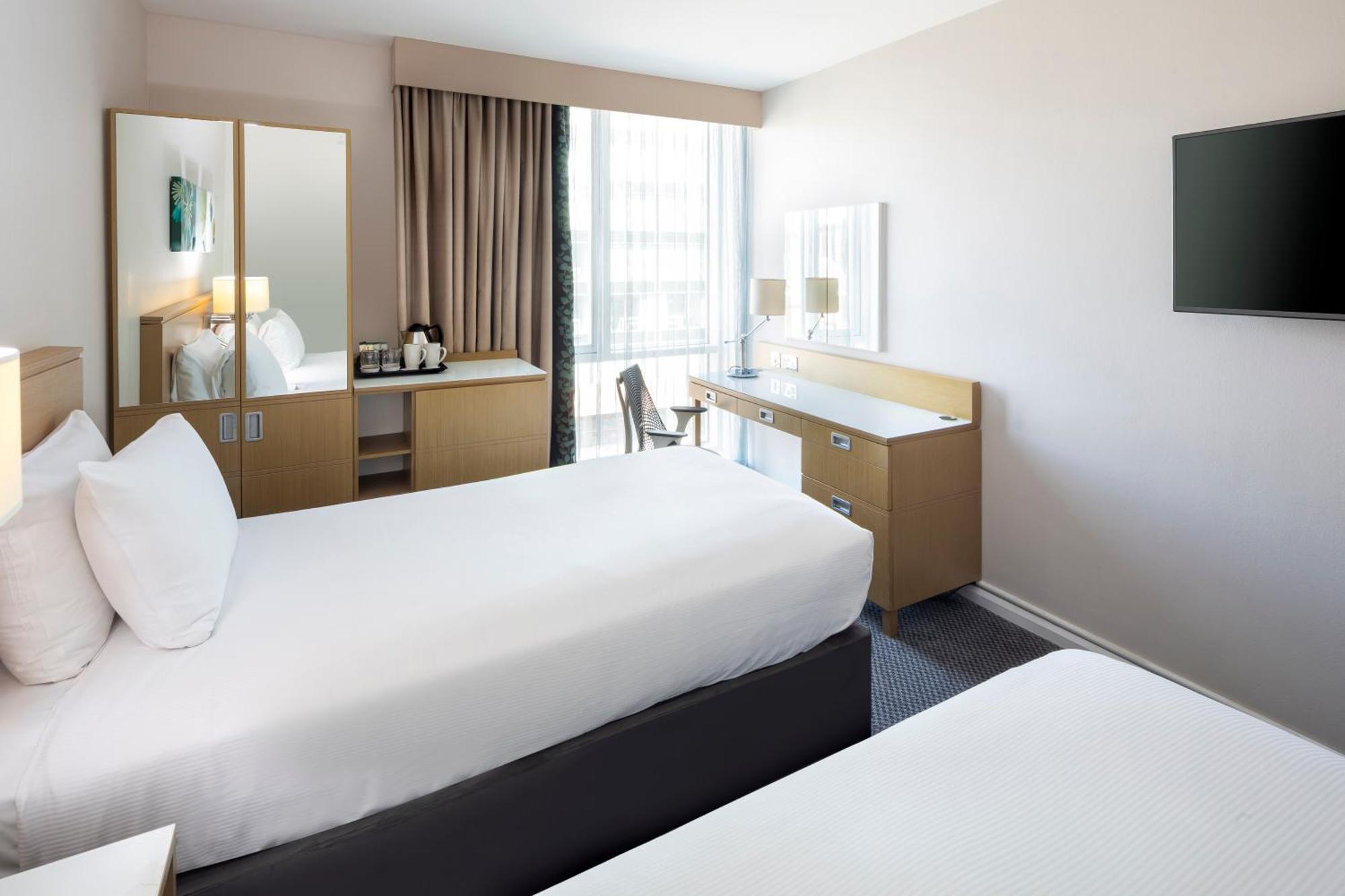Twin Room,1516422670:JPEG