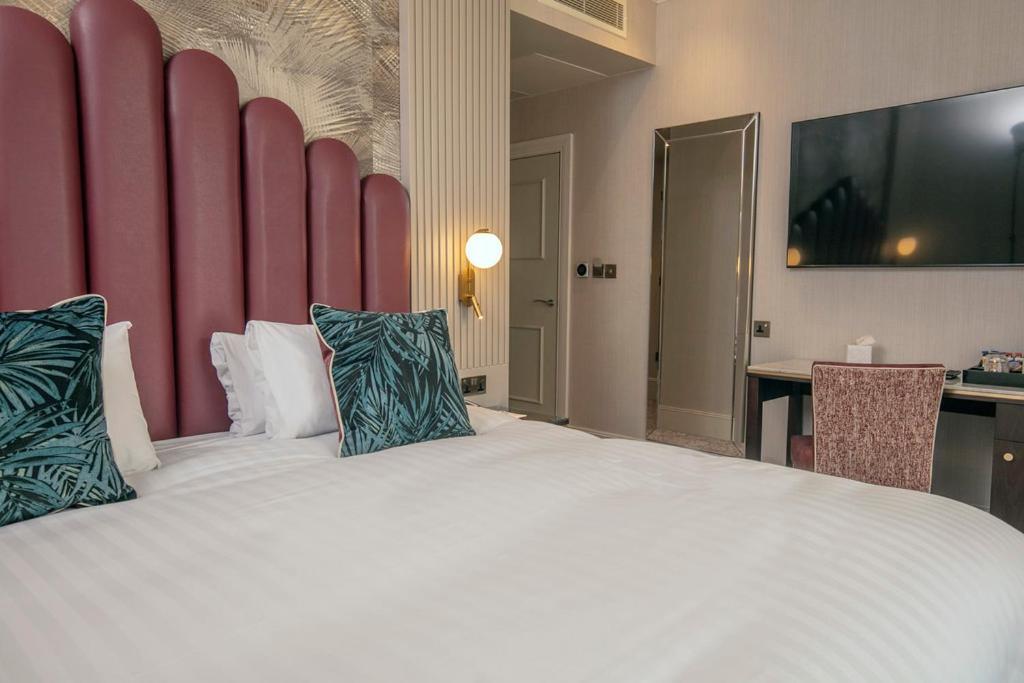 Kamer met Kingsize Bed met Zijdelings Uitzicht op Zee - Rookvrij