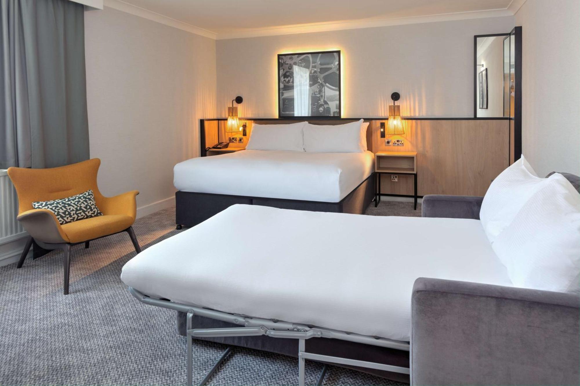 Queen Deluxe Room with Double Sofa Bed