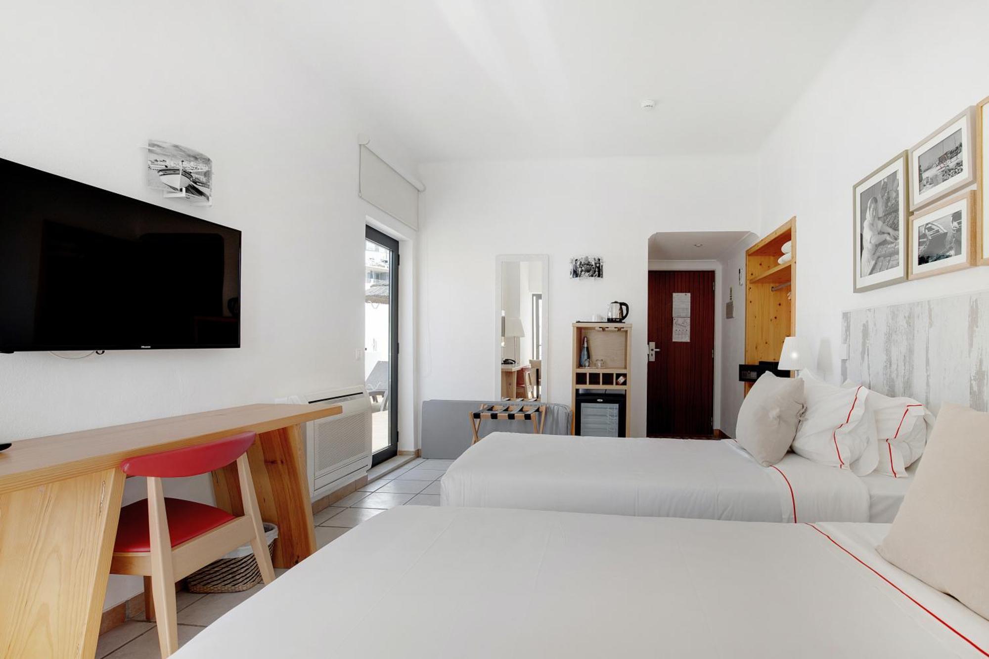 Deluxe Double or Twin Room Sea View