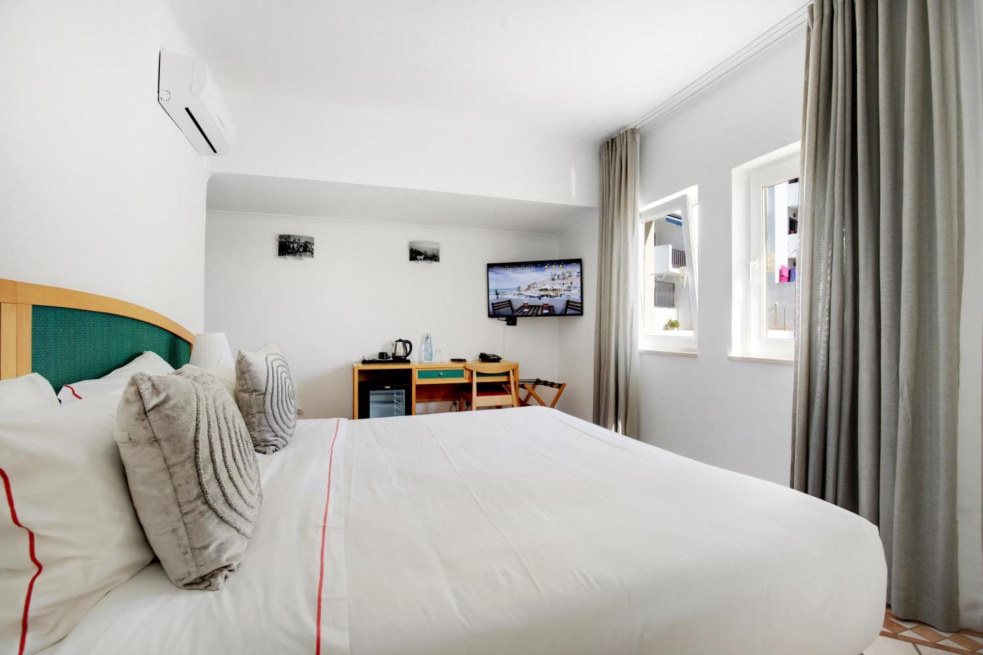 Double or Twin Room Pool View