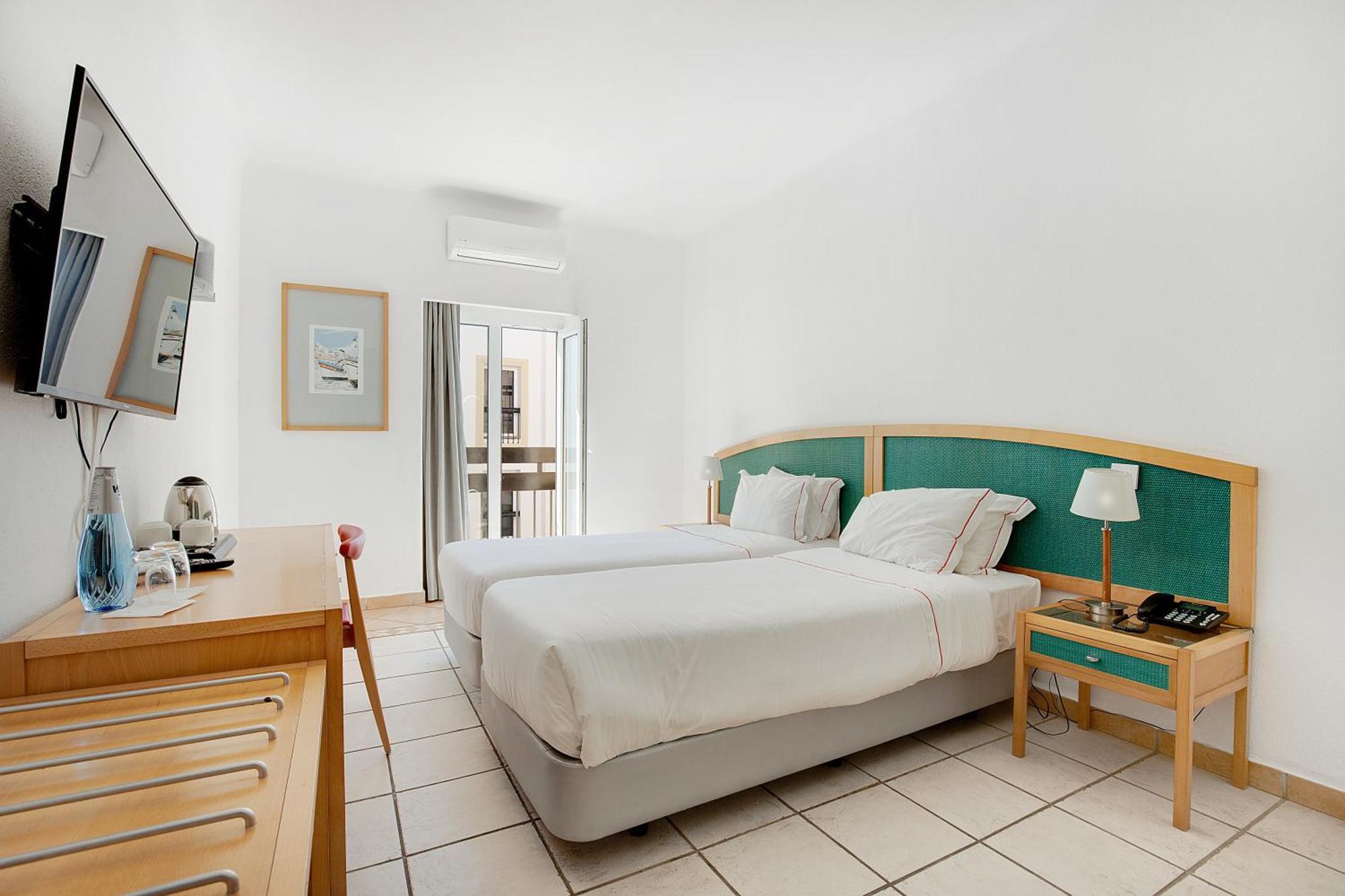 Superior Double or Twin Room City View