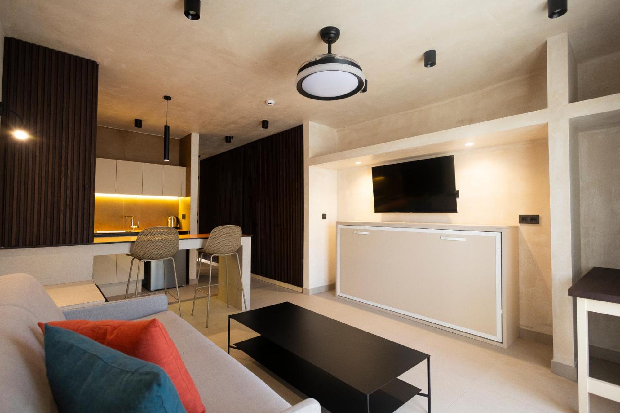 Deluxe Studio Private Terrace