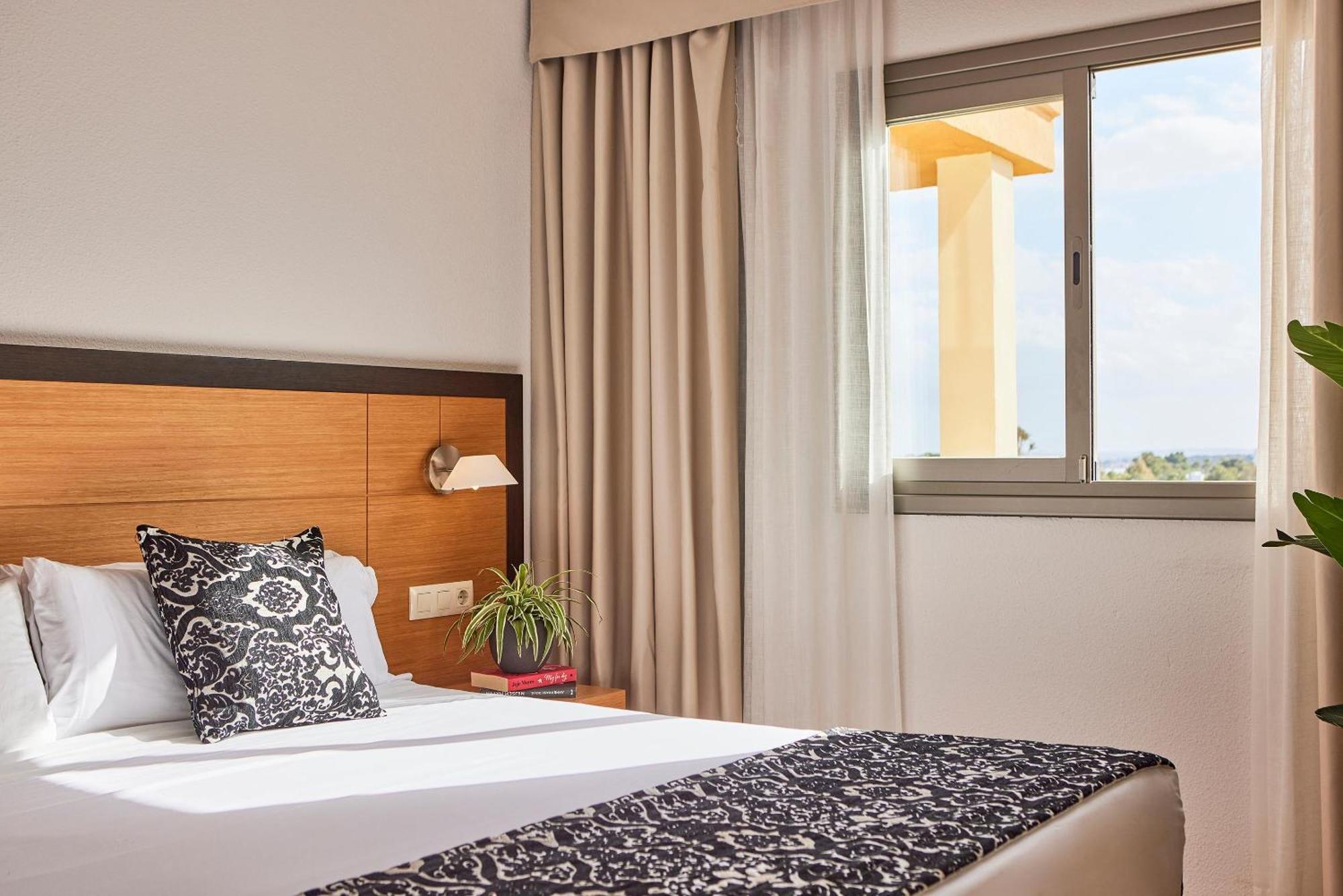 One Bedroom Penthouse Suite,1516507153:JPEG