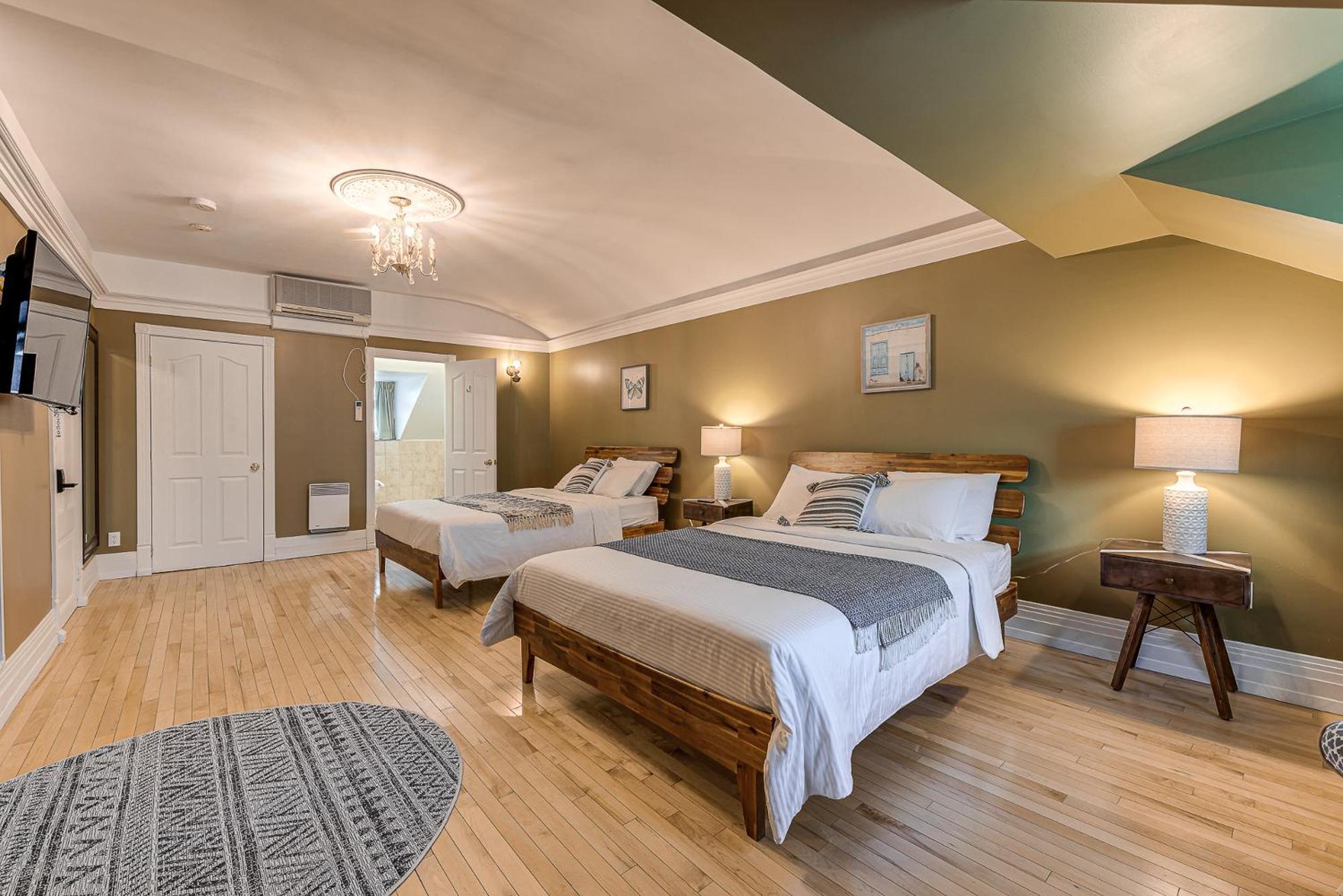 Chambre Double avec 2 Lits Queen-Size