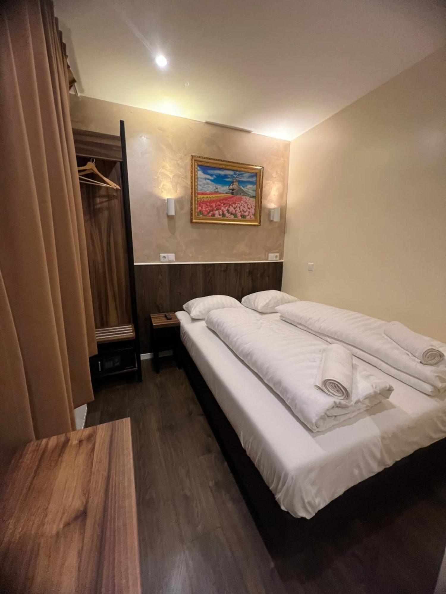 Double Room Private Bathroom