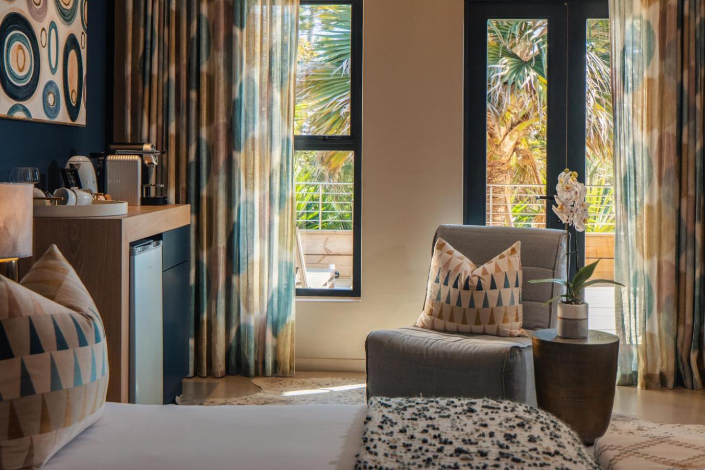 Honeymoon Suite