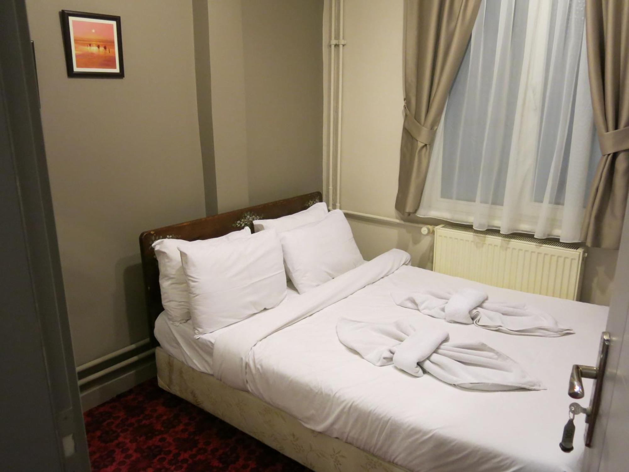 Single Room Bathroom,1523036113:JPEG