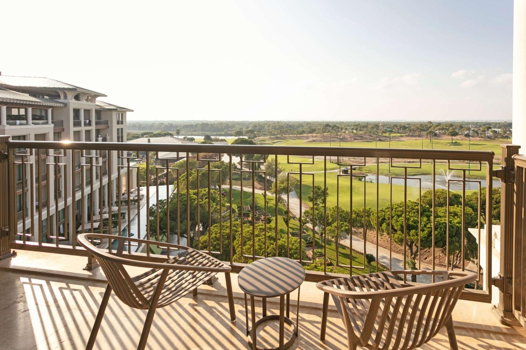 Chambre Supérieure - Vue sur Golf