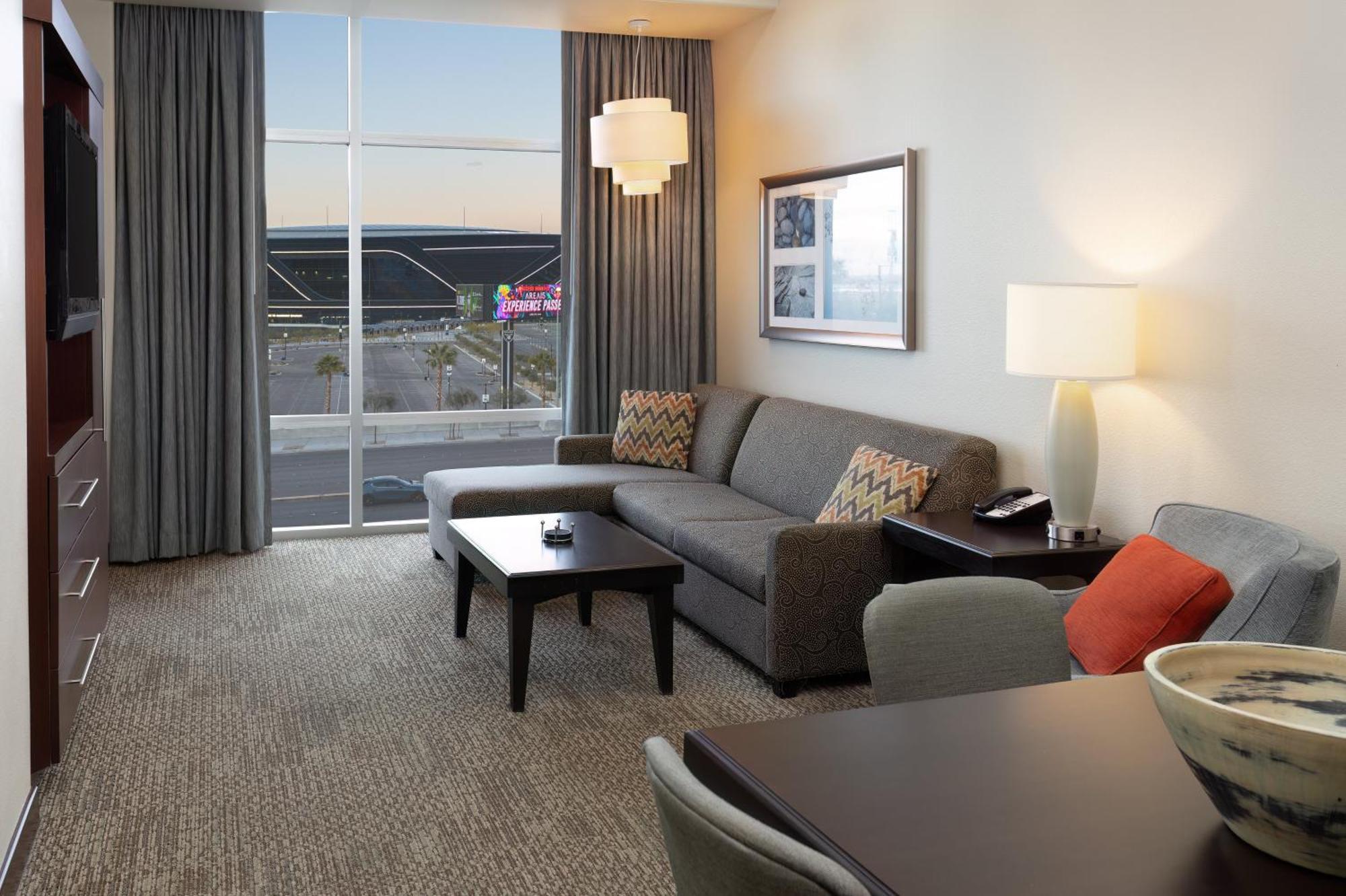 One-Bedroom King Suite City View