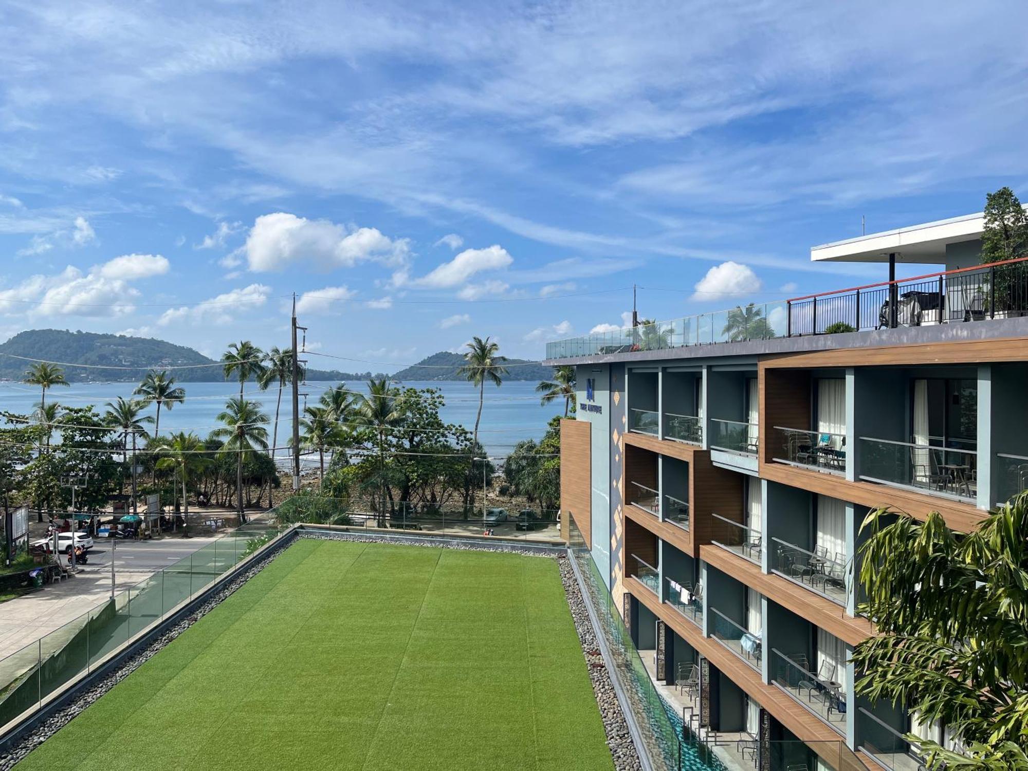 Deluxe Partial Seaview