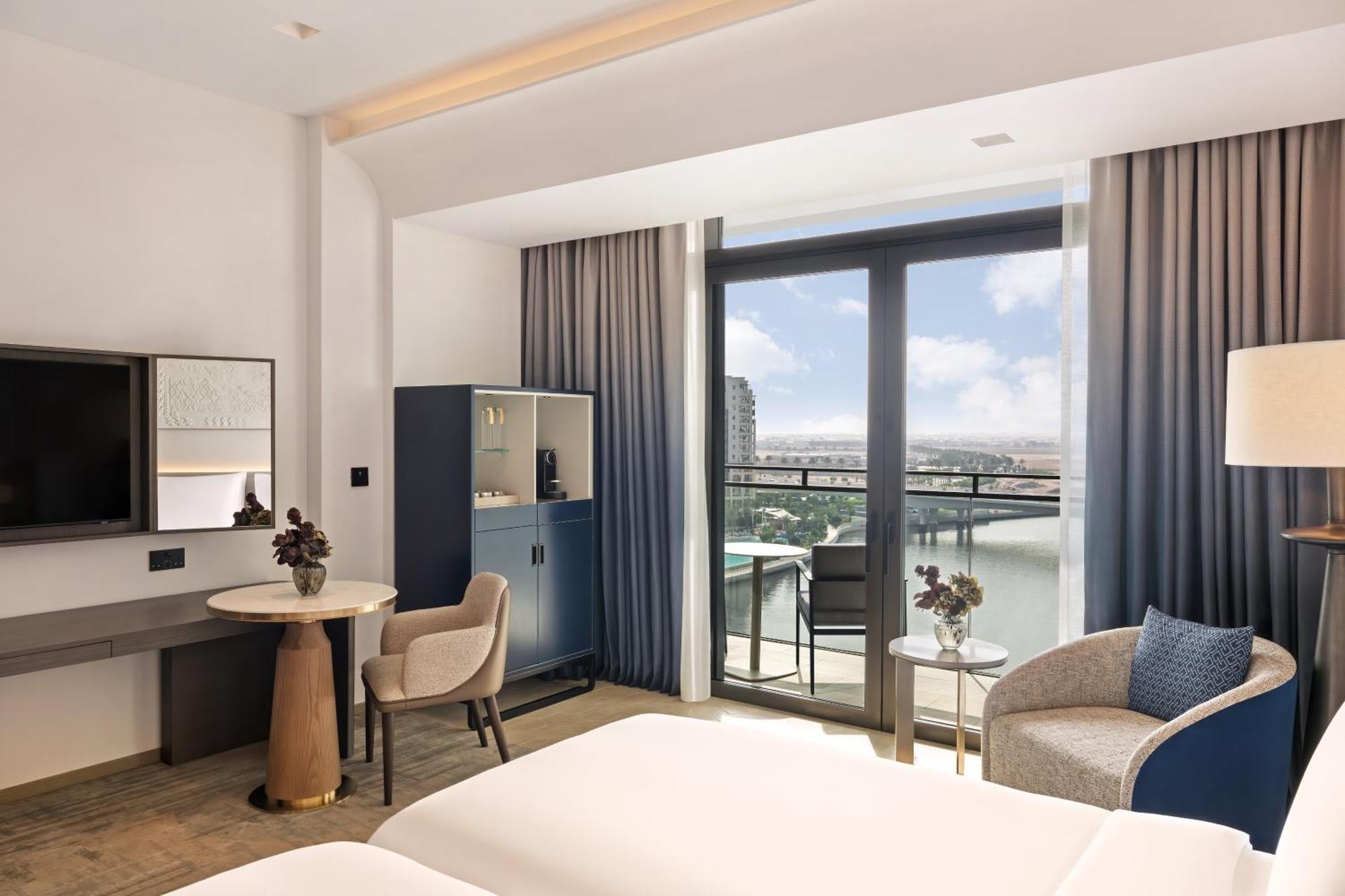 Deluxe Canal View Room Twin Complimentary Lagoon Access