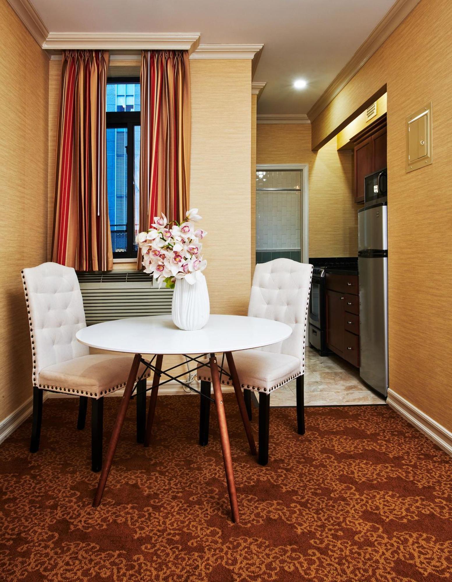 Penthouse Studio King Bed