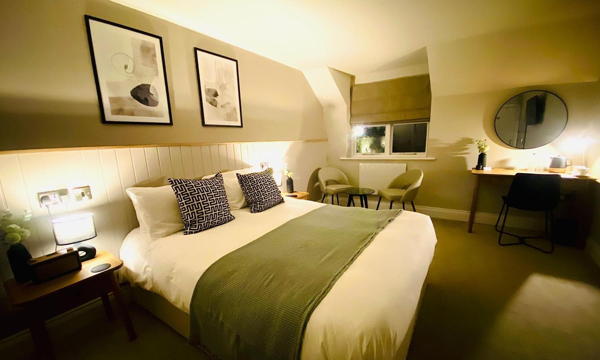 Superior King Room