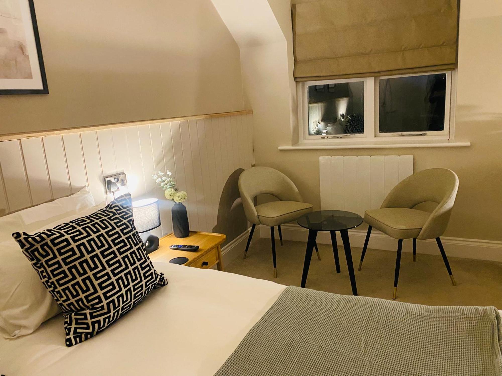 Superior King Room