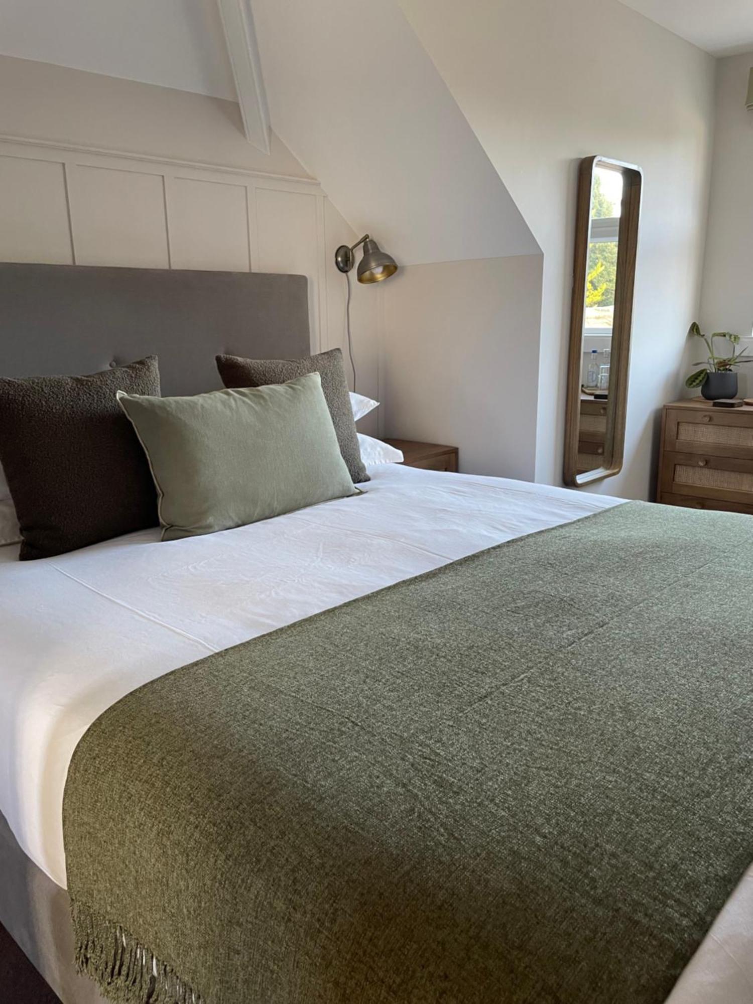 King Room with Garden View