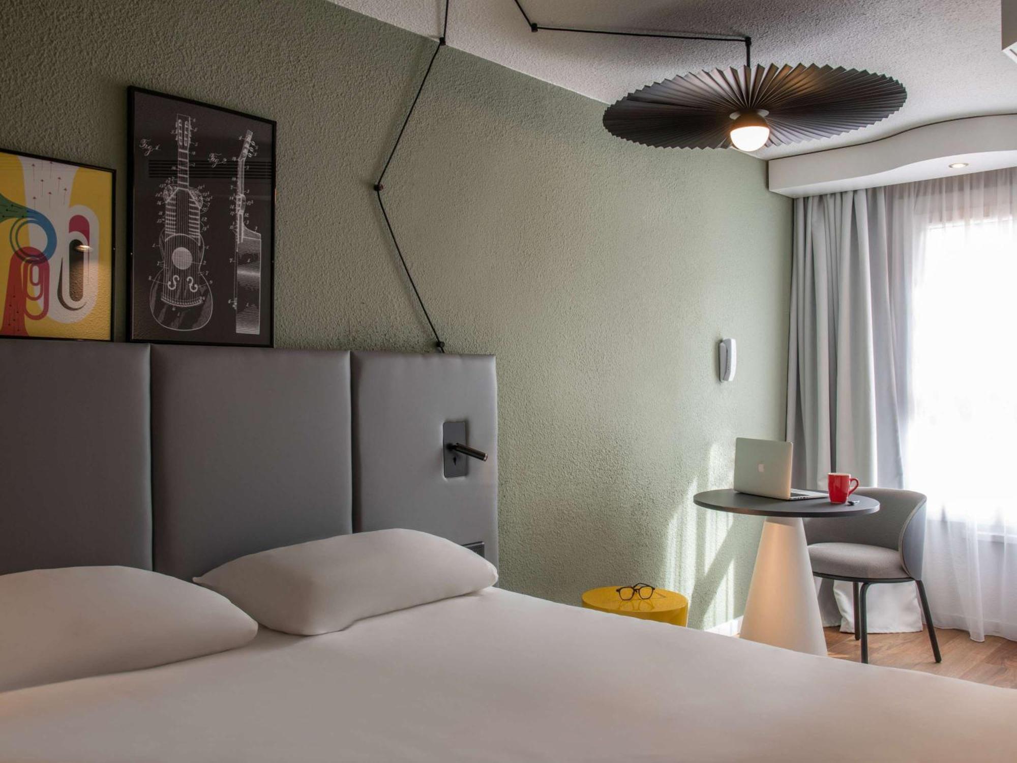 Standard Double Room,1370846903:JPEG