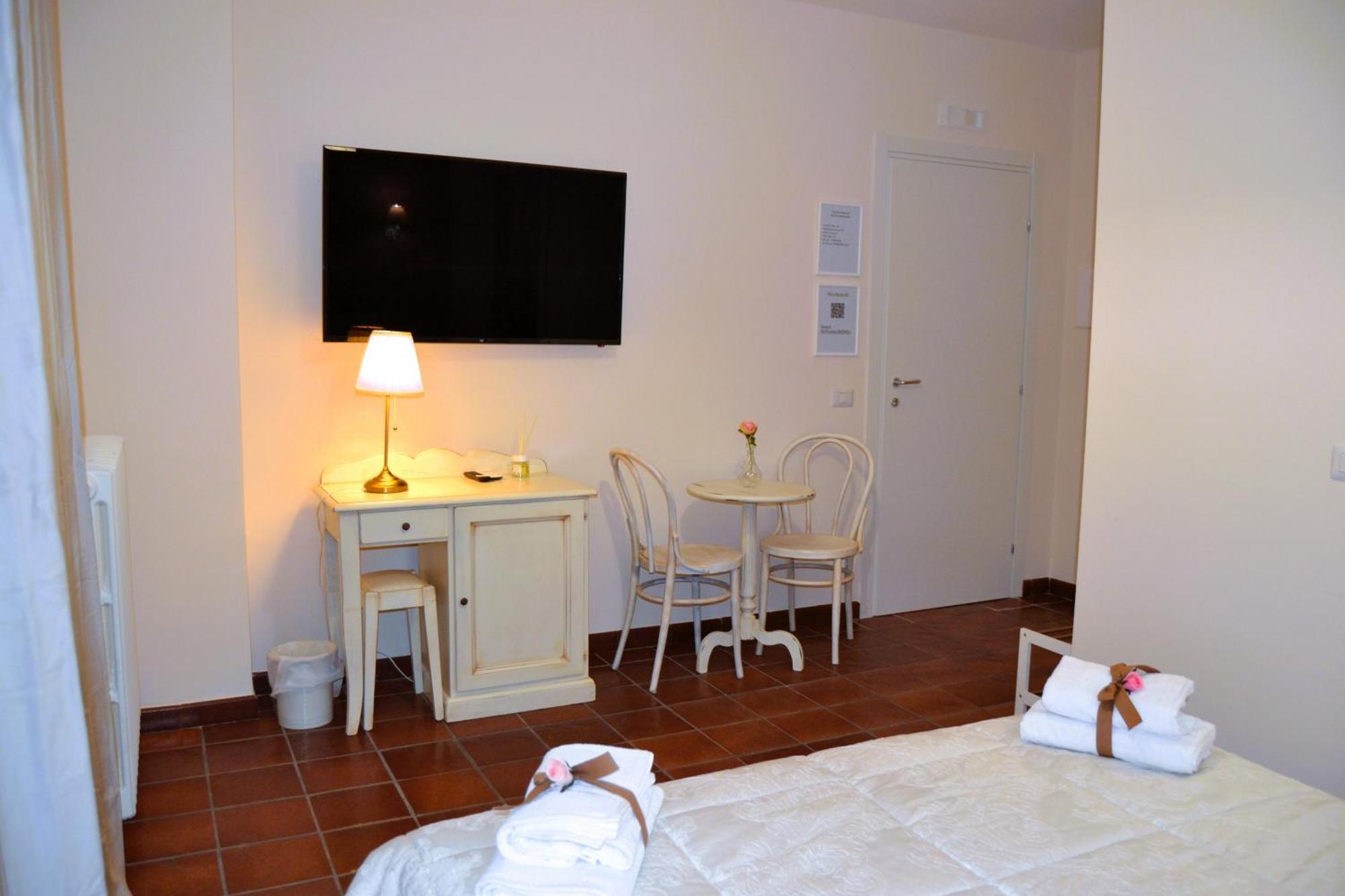 Double Room Private Bathroom