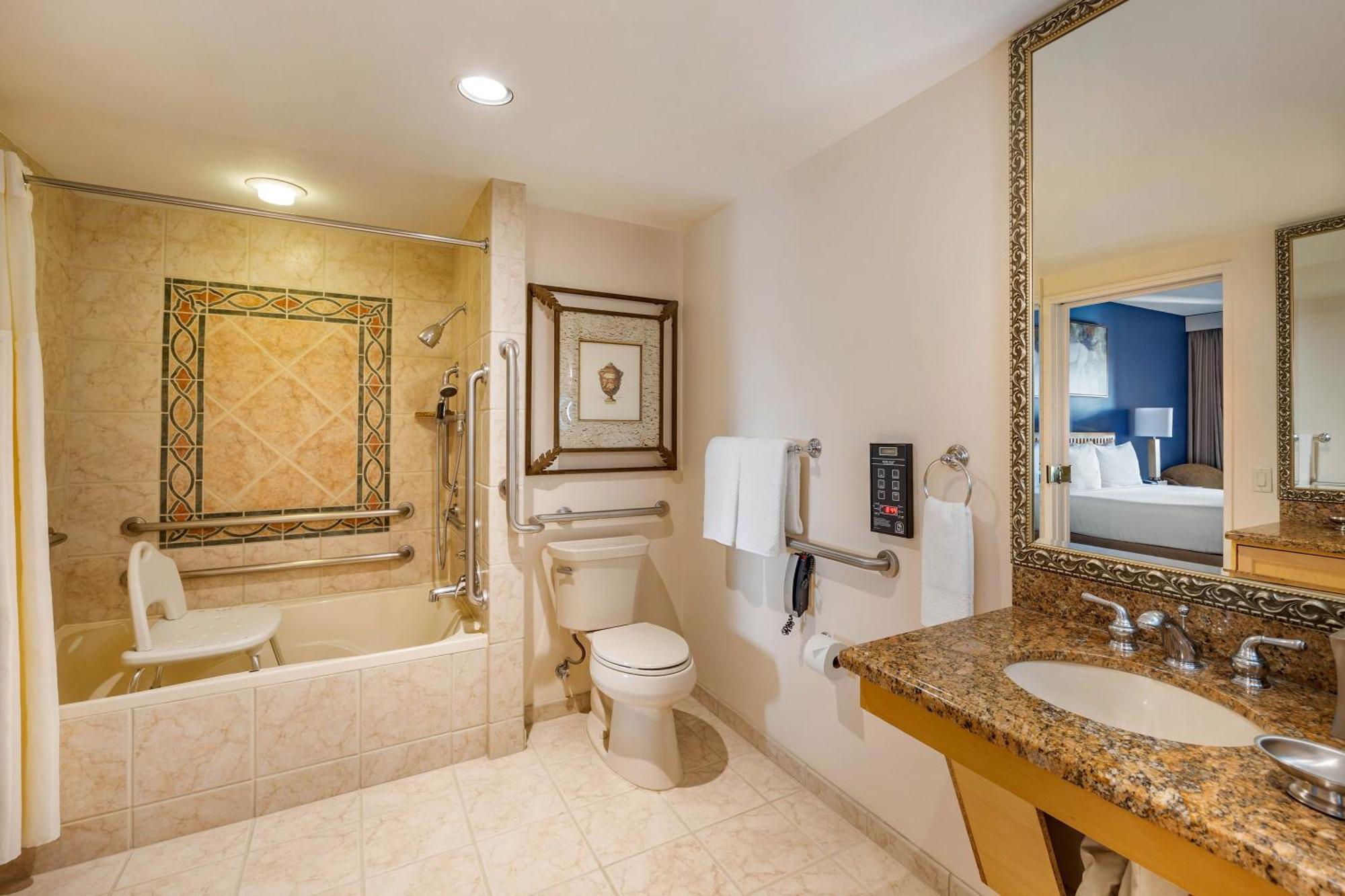 1 BEDROOM 1 KING DELUXE SUITE ACCESSIBLE TUB