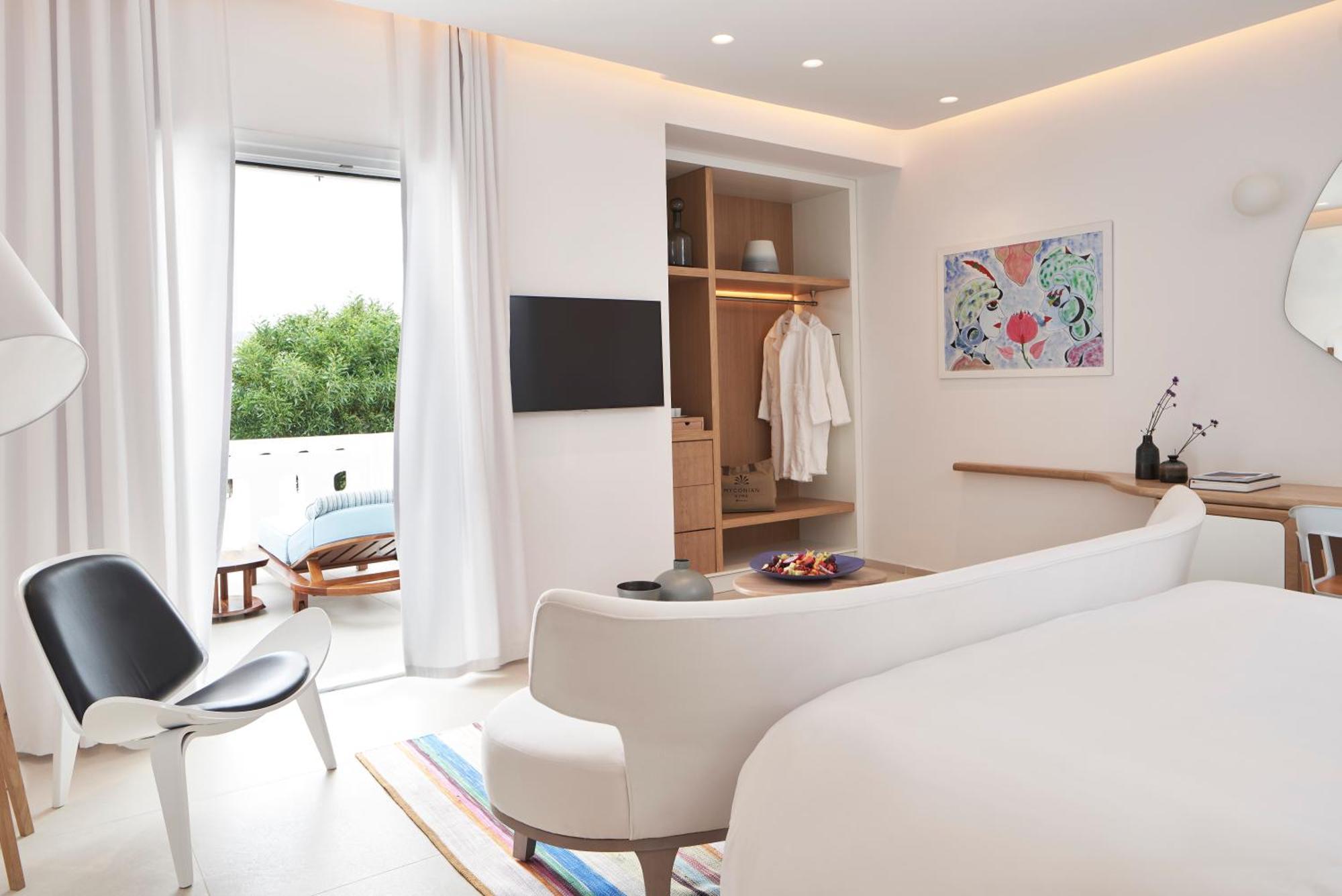 Paragon Junior Suite Land View & Outdoor Jacuzzi