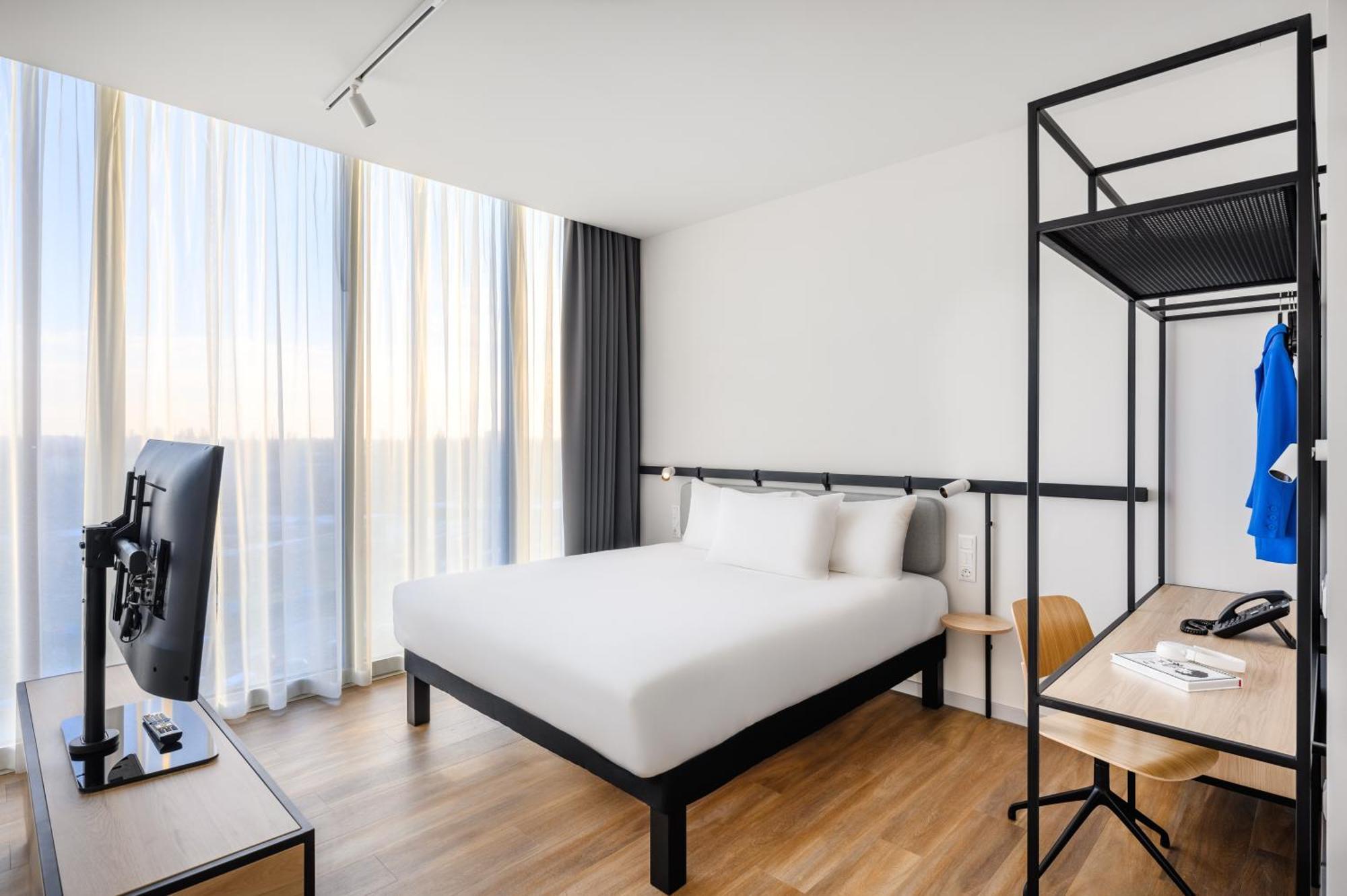 Quarto Duplo Premium com Sofá-cama